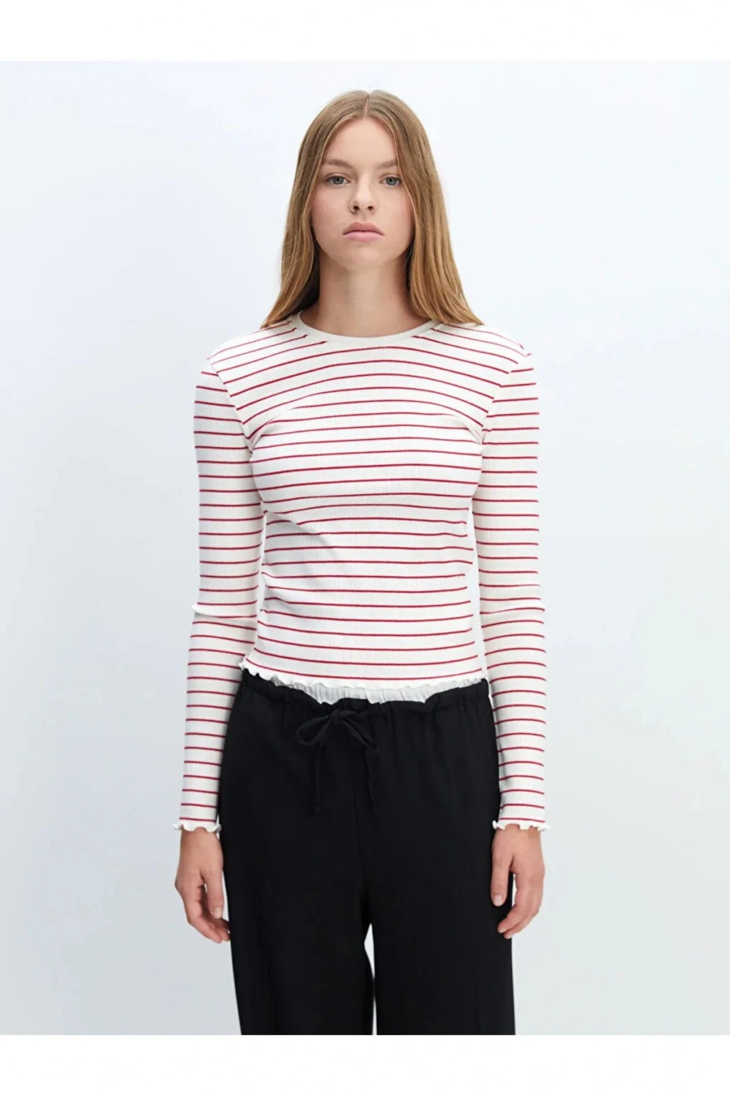 LCW Vision Kırmızı Cizgili Bisiklet Yaka Çizgili Kadın Tişört