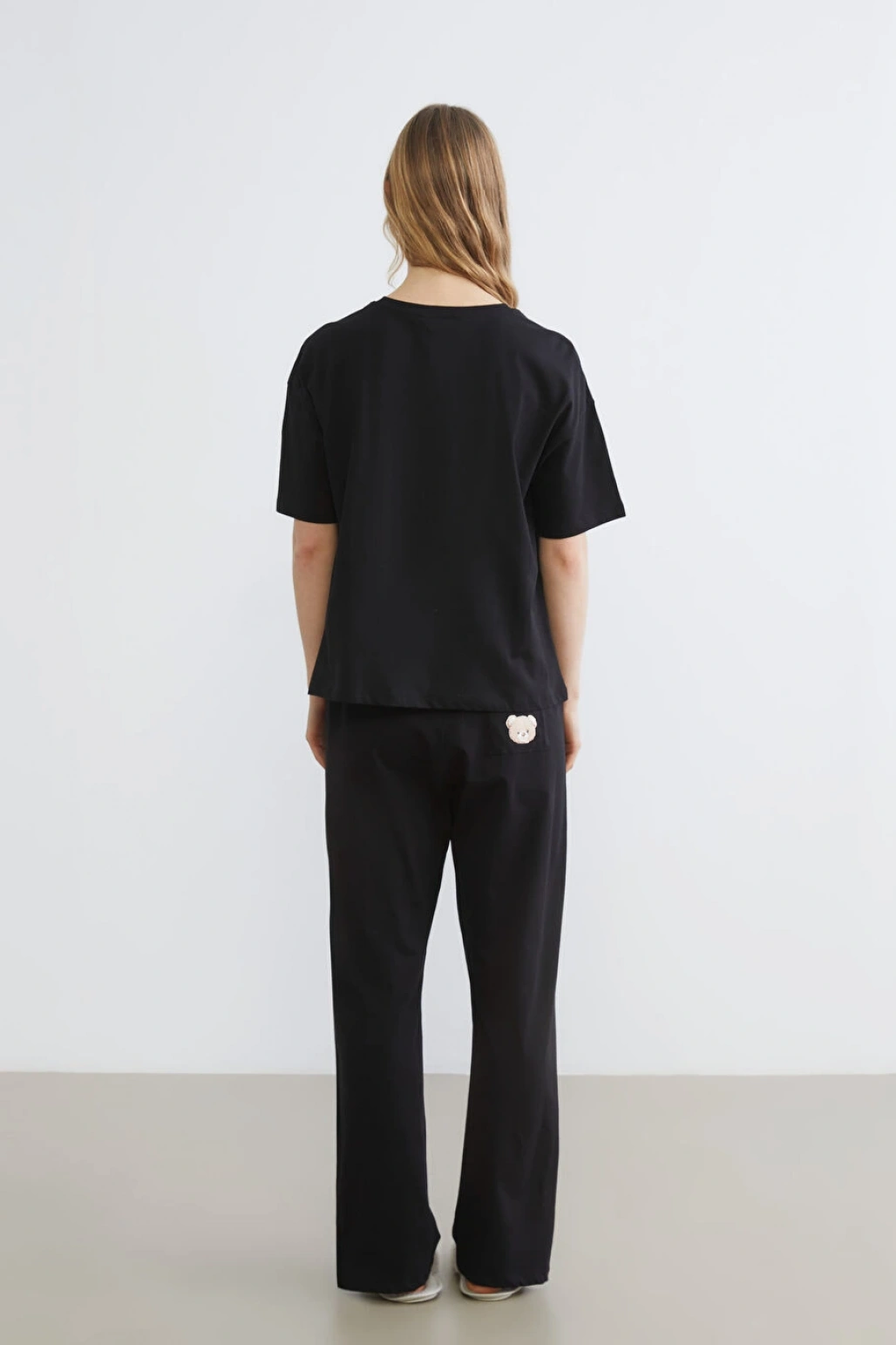 LCW Young Siyah Bisiklet Yaka Ayı Baskılı Kadın Pijama Takımı