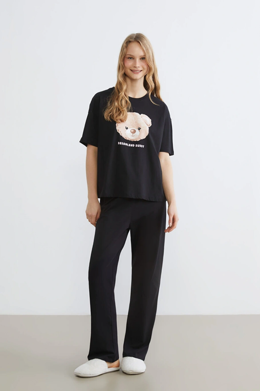 LCW Young Siyah Bisiklet Yaka Ayı Baskılı Kadın Pijama Takımı