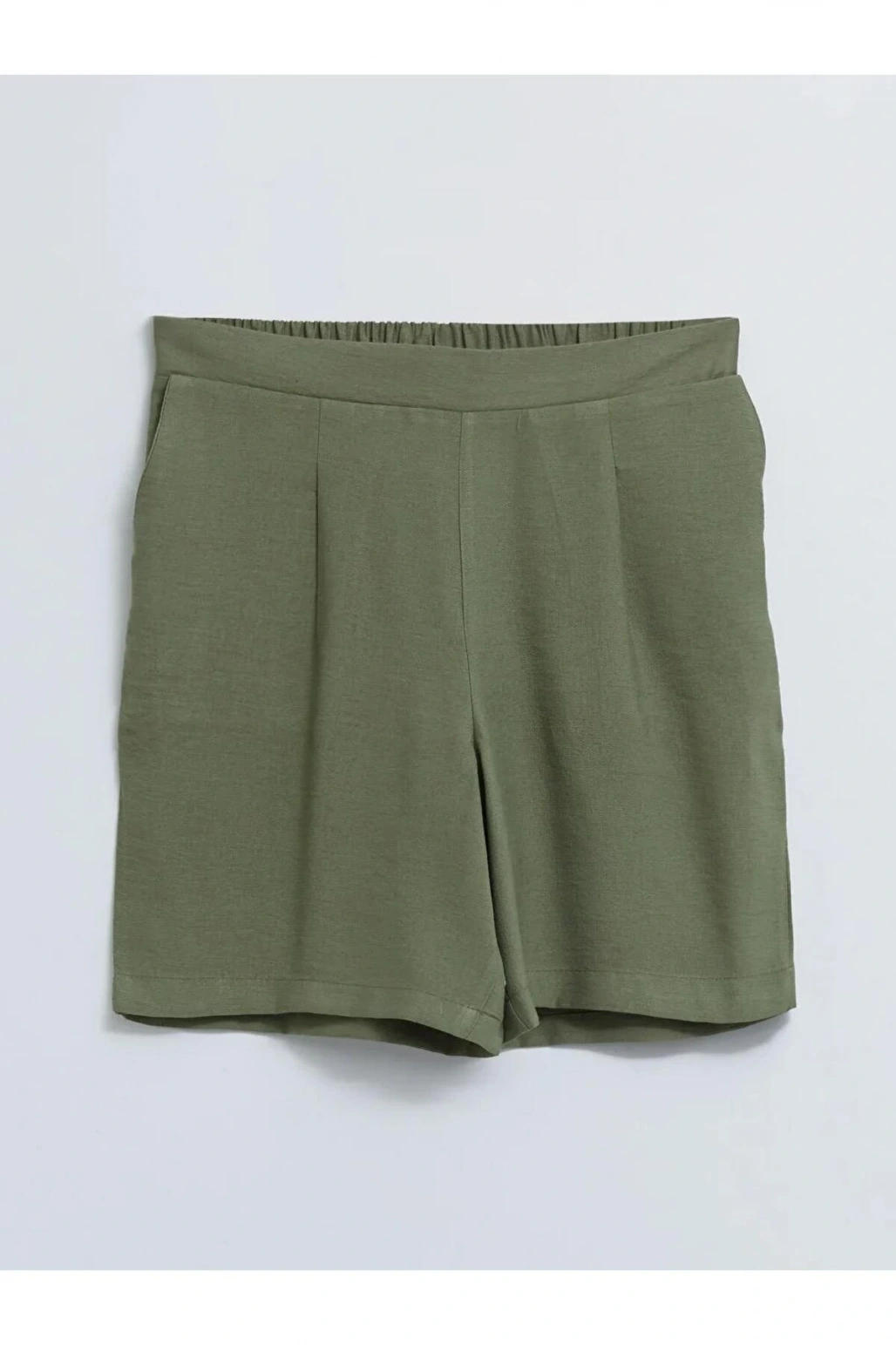 LCWAIKIKI Basic Haki Beli Lastikli Düz Cep Detaylı Kadın Şort