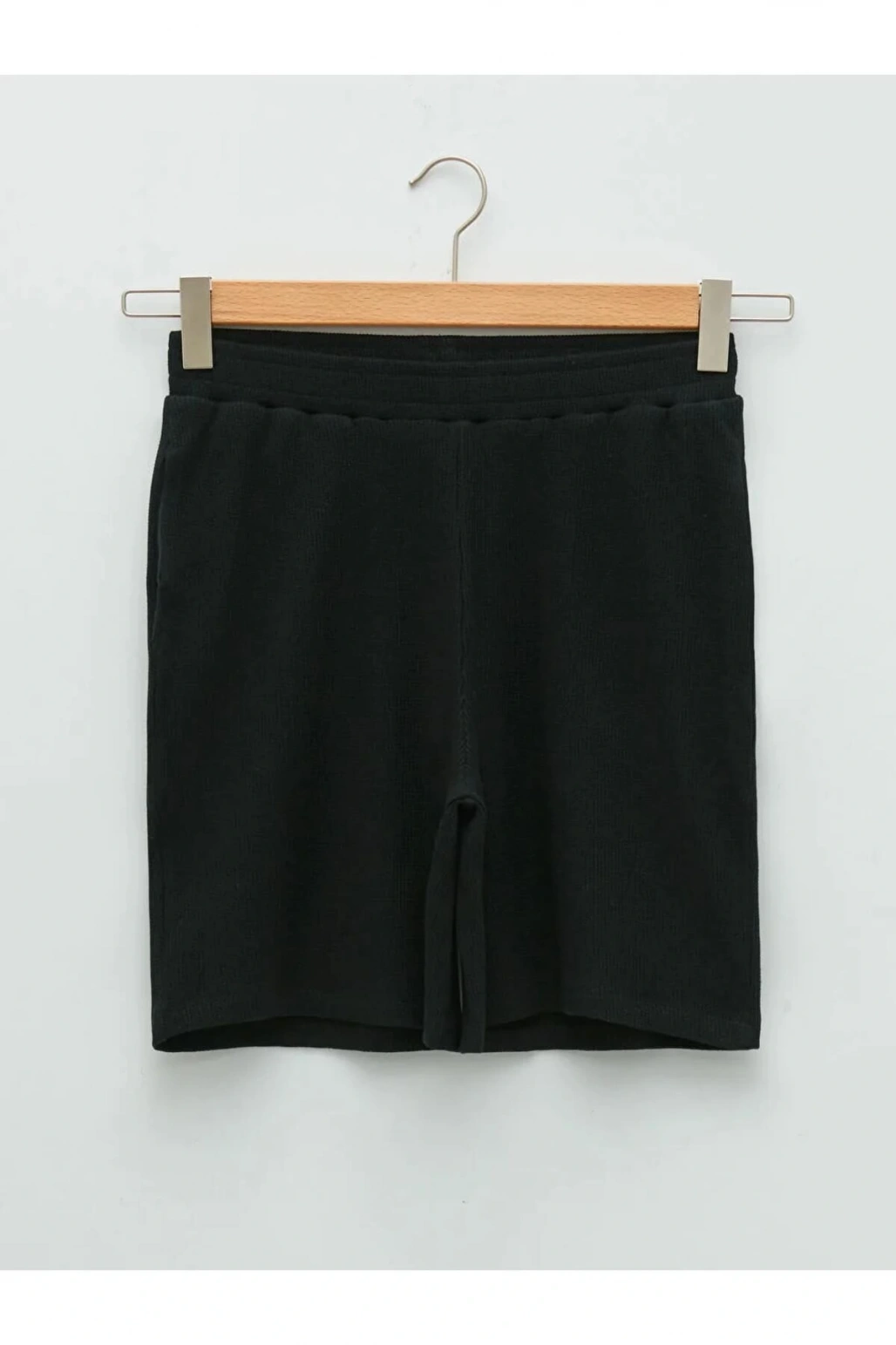 LCWAIKIKI Basic Siyah Beli Lastikli Düz Cep Detaylı Kadın Şort