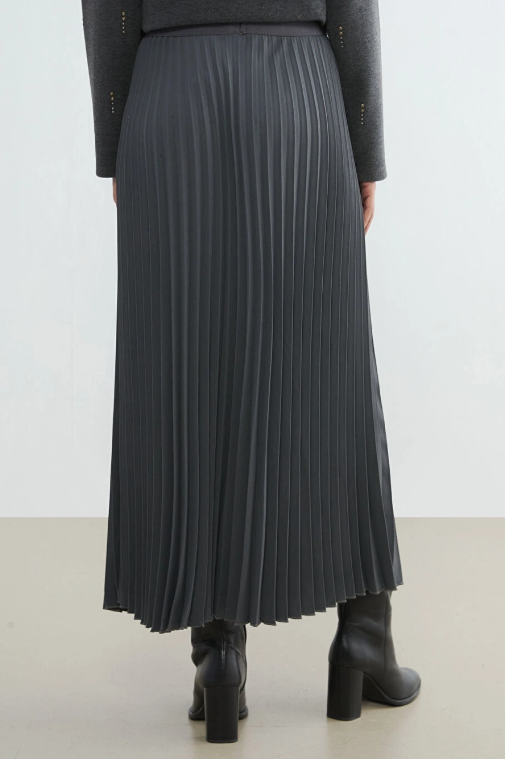 LCWAIKIKI Classic Antrasit Beli Lastikli Pileli Etek