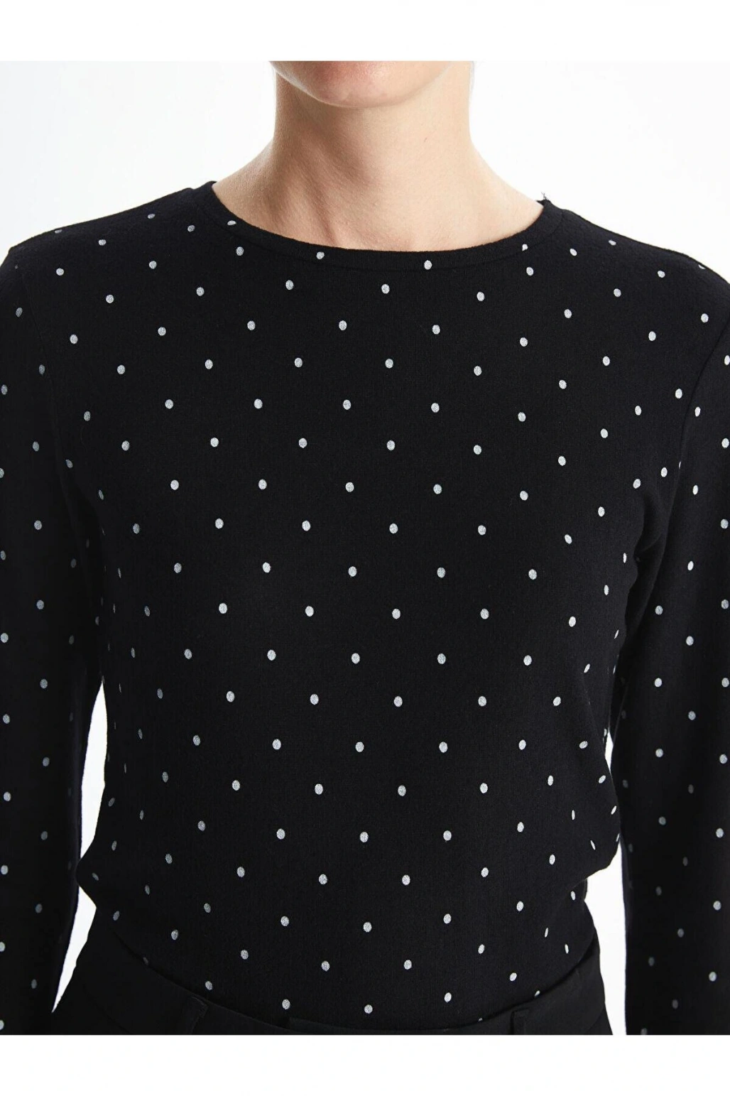 LCWAIKIKI Classic Baskılı Bisiklet Yaka Puantiyeli Kadın Tişört