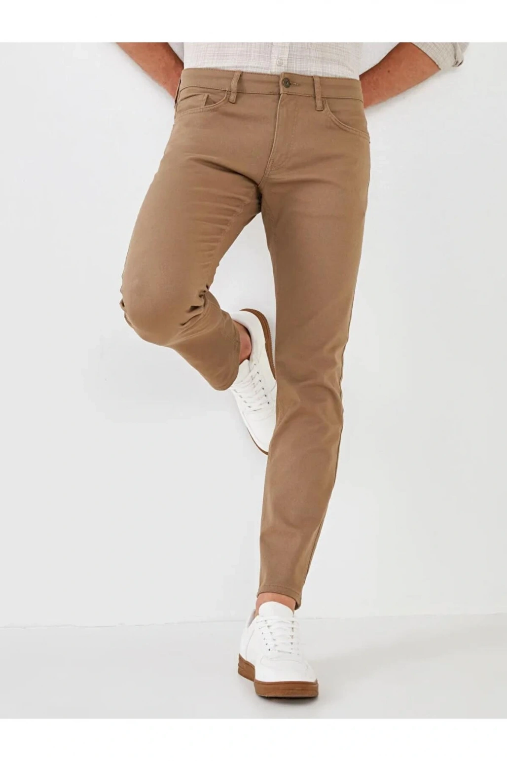LCWAIKIKI Classic Bej Dar Kalıp Gabardin Erkek Chino Pantolon