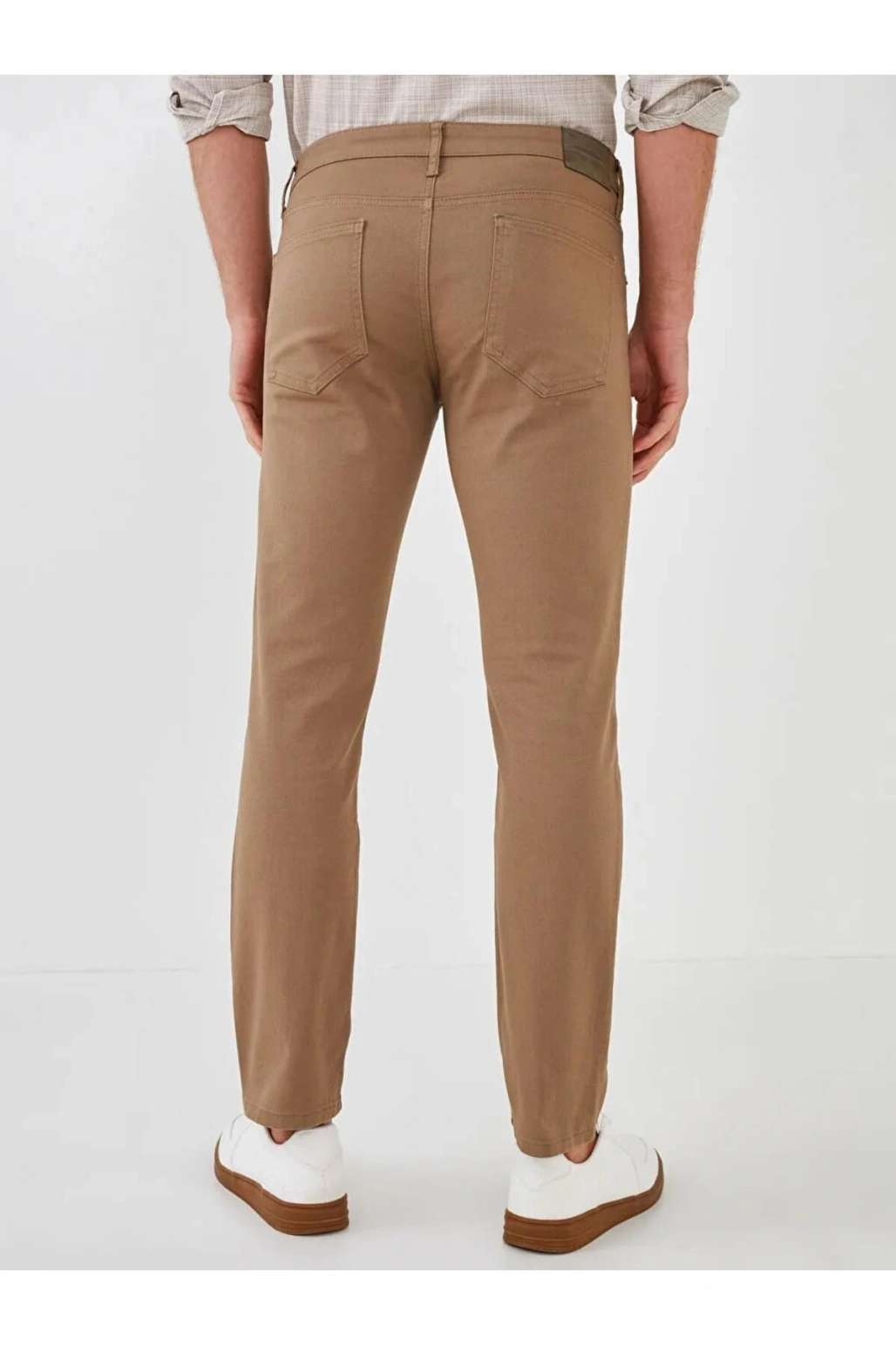 LCWAIKIKI Classic Bej Dar Kalıp Gabardin Erkek Chino Pantolon