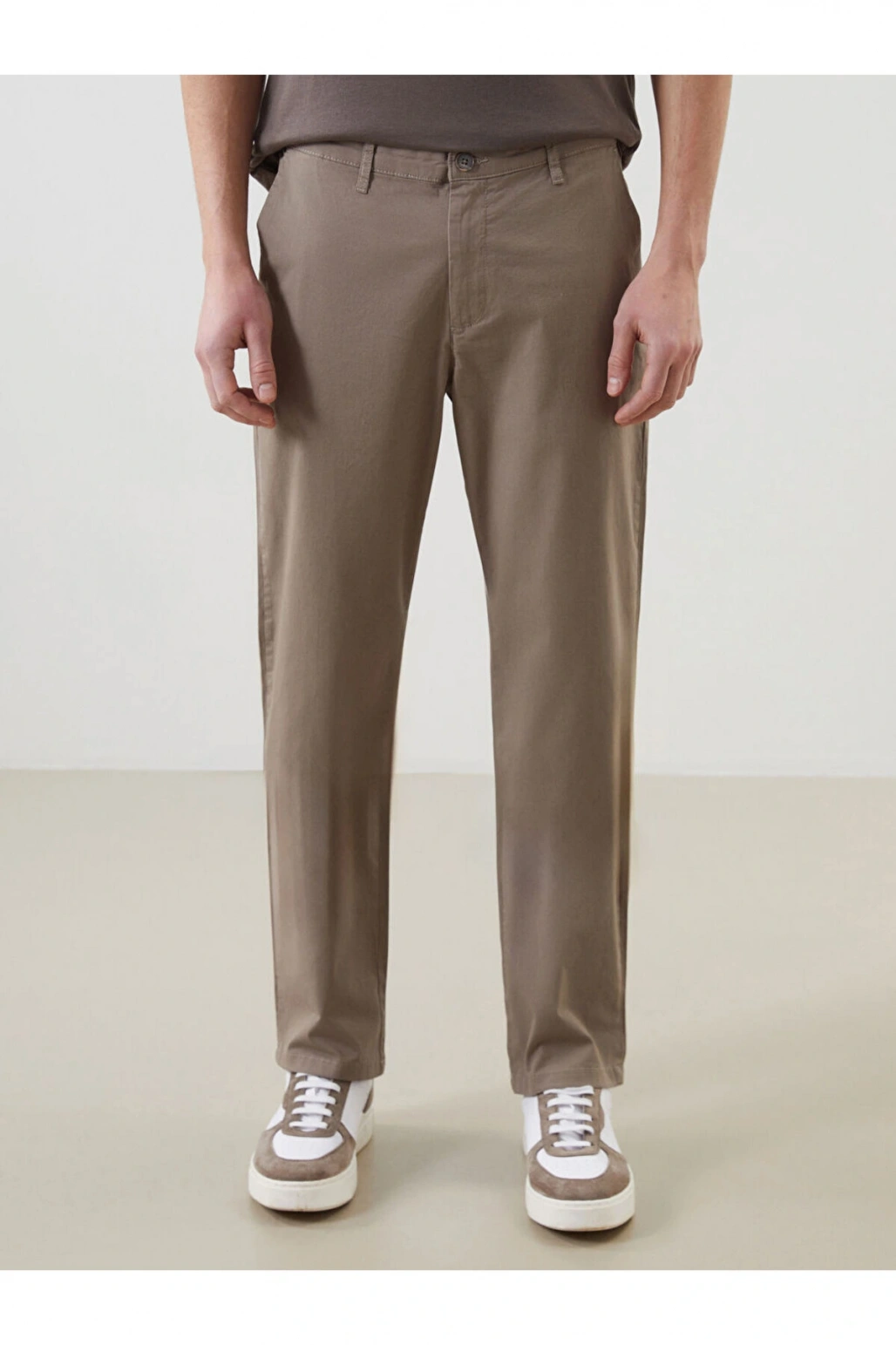 LCWAIKIKI Classic Bej Standart Kalıp Gabardin Erkek Chino Pantolon