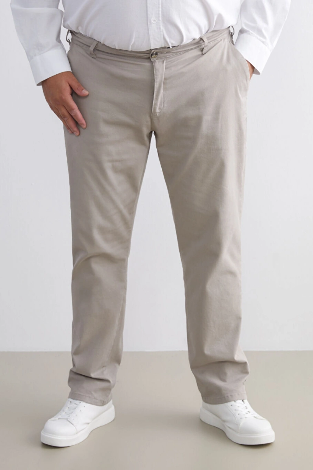 LCWAIKIKI Classic Bej Standart Kalıp Gabardin Erkek Chino Pantolon