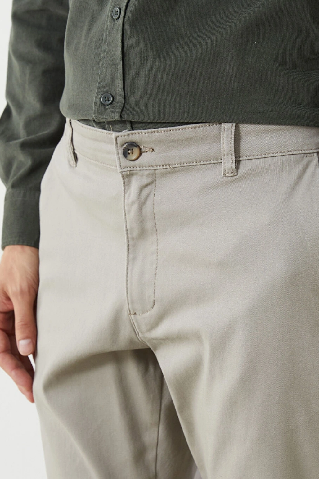 LCWAIKIKI Classic Bej Standart Kalıp Gabardin Erkek Chino Pantolon
