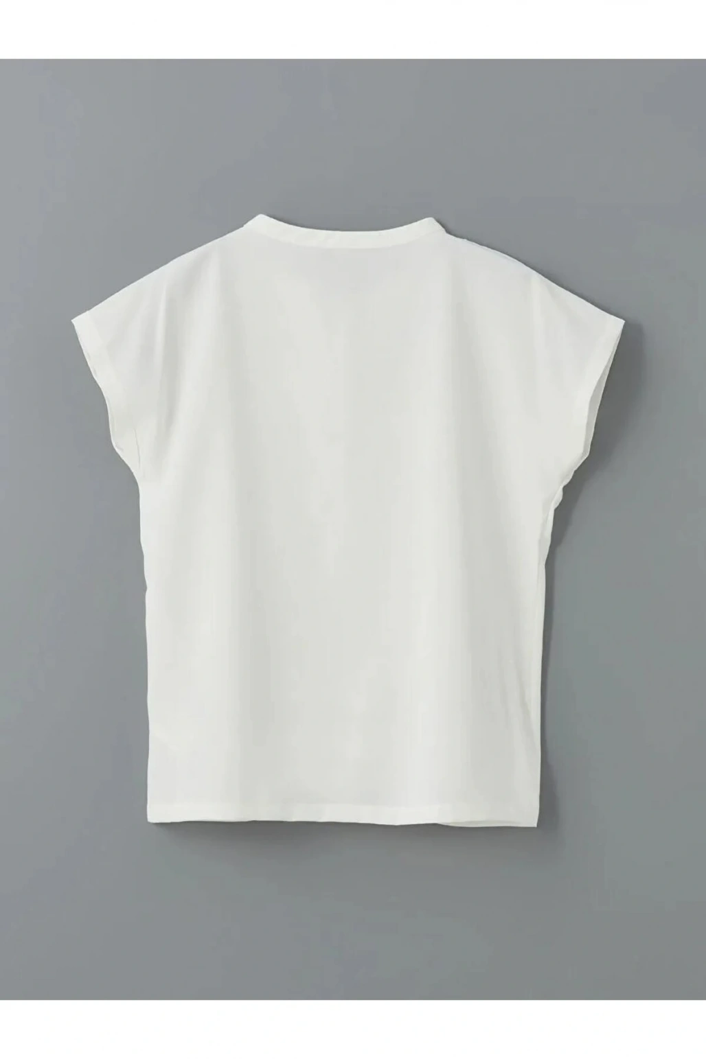 LCWAIKIKI Classic Beyaz Kaçık Yaka Kadın Bluz