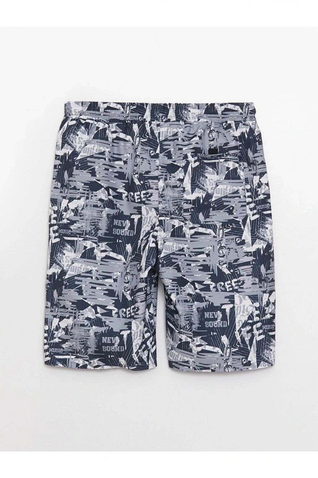 LCWAIKIKI Classic Diz Hizası Boy Desenli Erkek Deniz Şortu