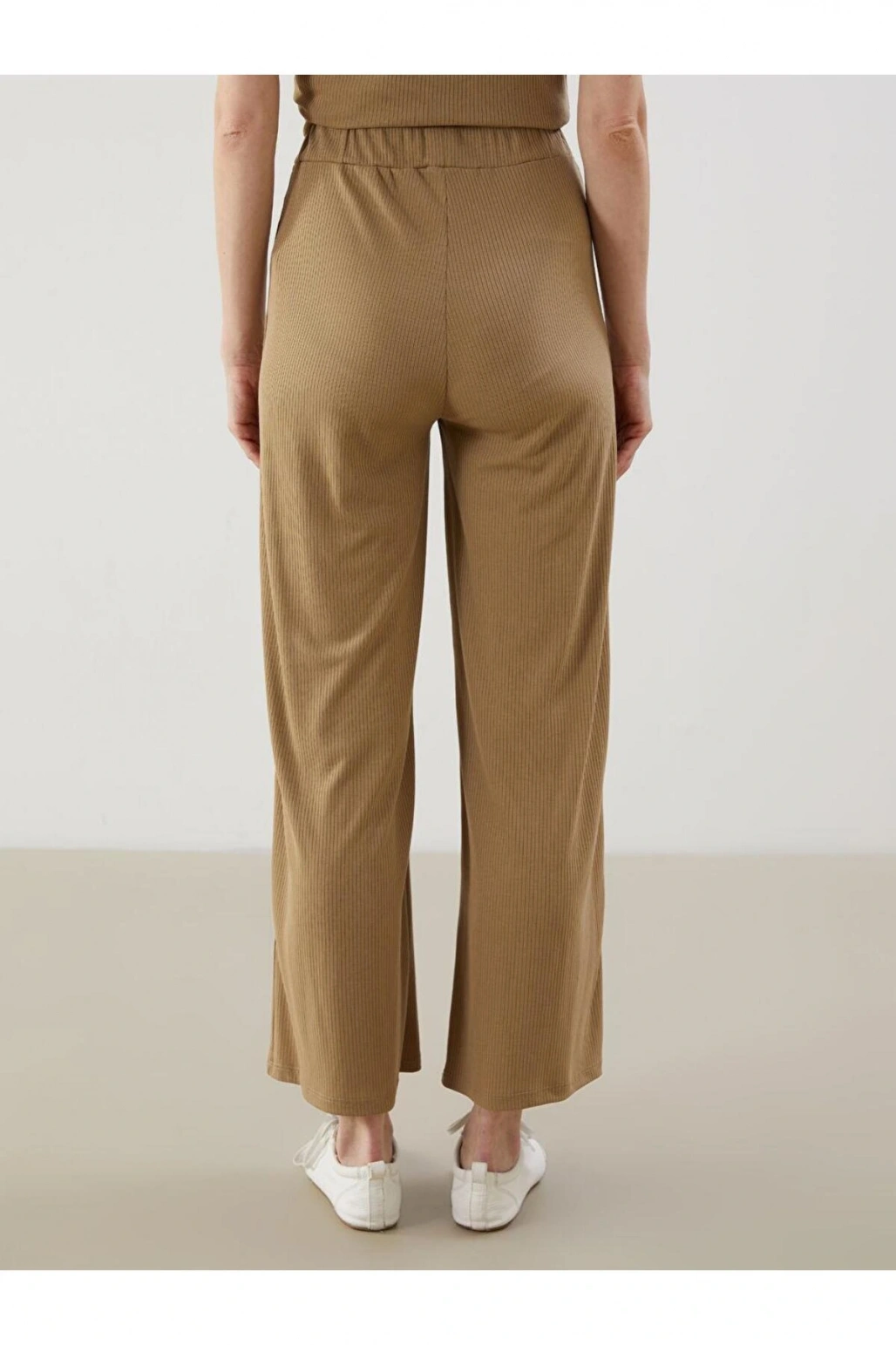 LCWAIKIKI Classic Haki Beli Lastikli Geniş Paça Kadın Pantolon