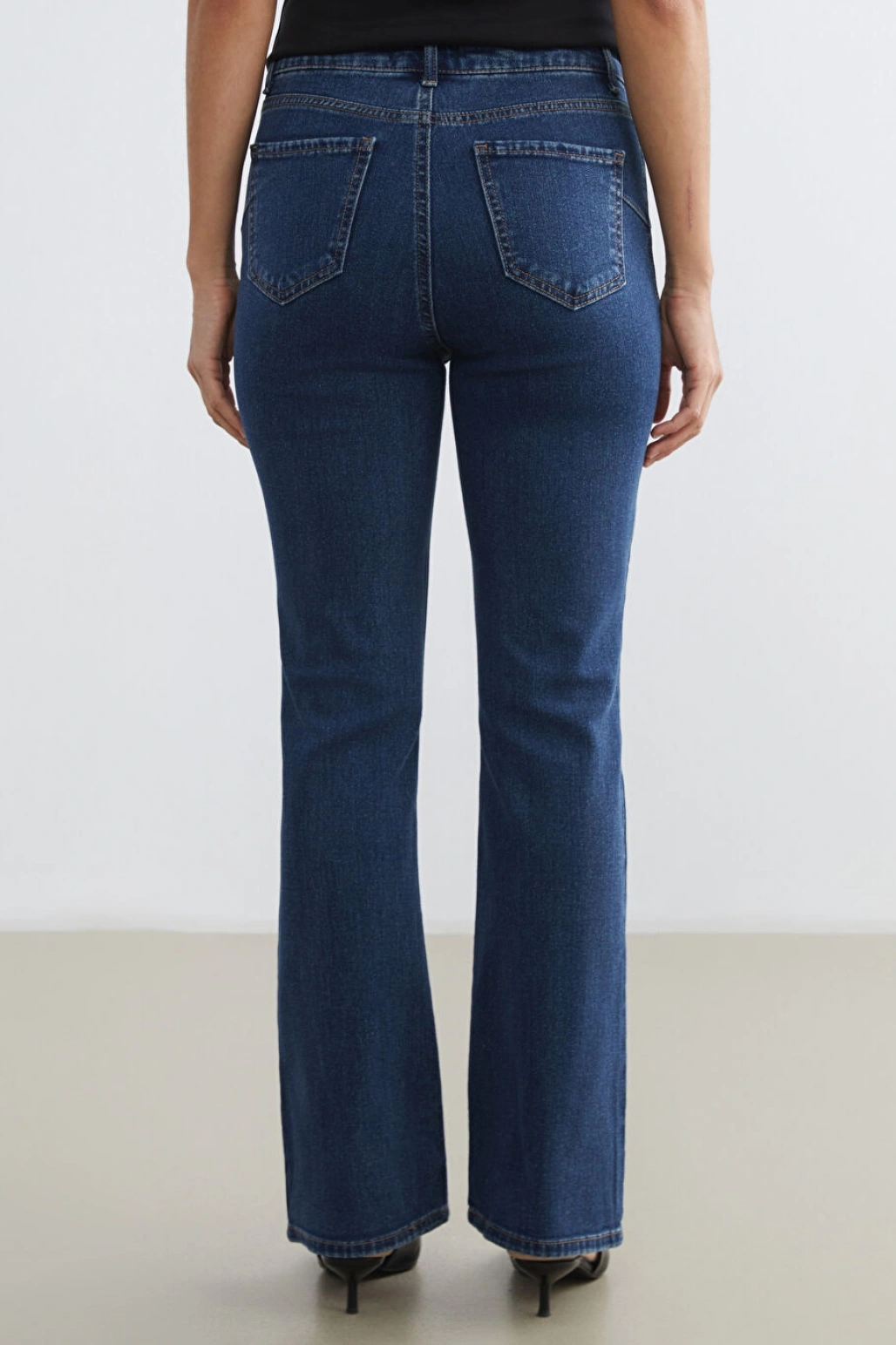 LCWAIKIKI Classic Indigo Flare Kadın Jean Pantolon