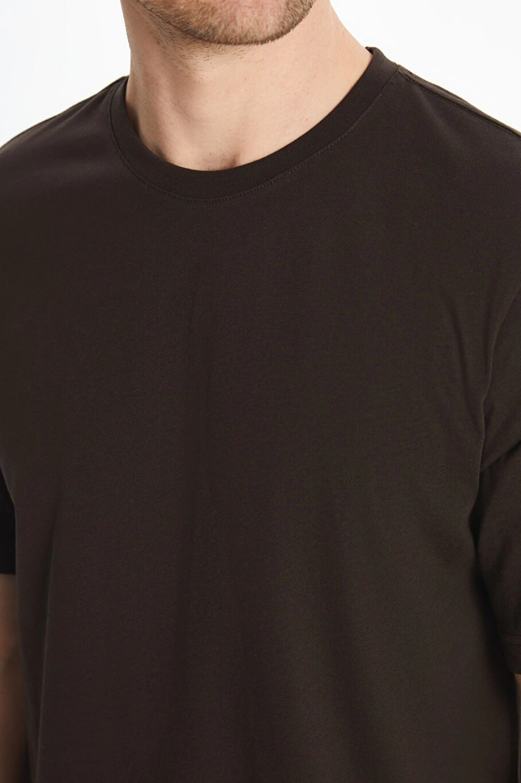 LCWAIKIKI Classic Kahverengi Bisiklet Yaka Penye Erkek Tişört