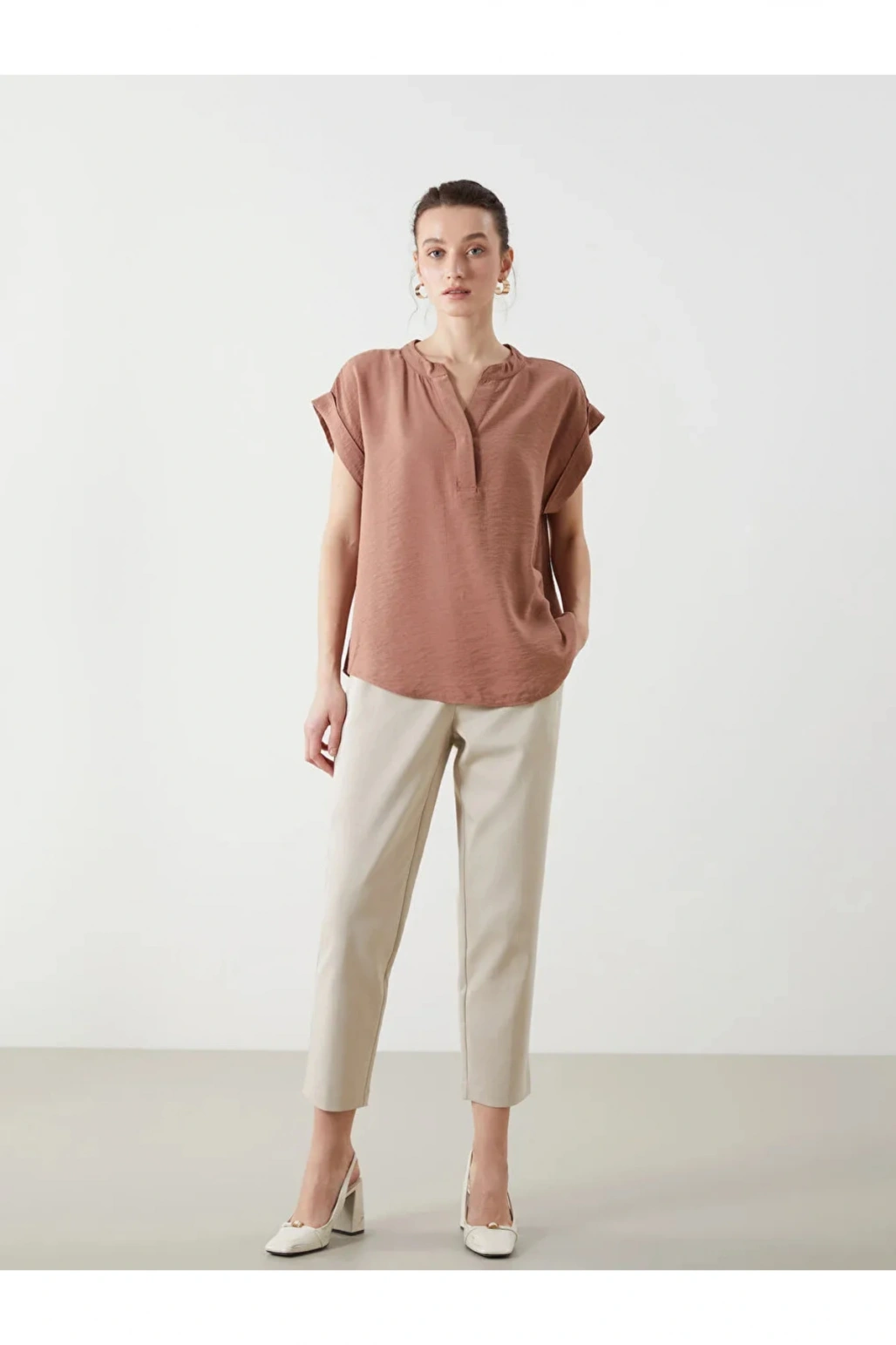 LCWAIKIKI Classic Kahverengi Kaçık Yaka Kadın Bluz T T