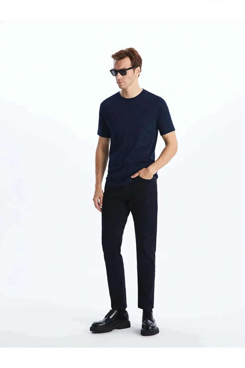 LCWAIKIKI Classic Lacivert Bisiklet Yaka Penye Erkek Tişört