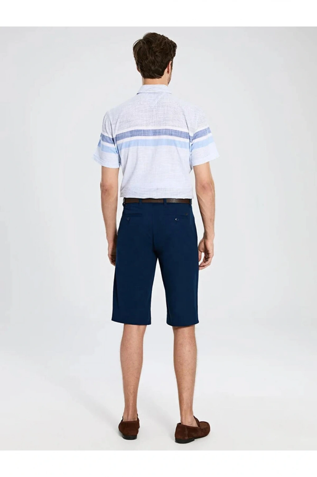 LCWAIKIKI Classic Lacivert Standart Kalıp Gabardin Erkek Şort