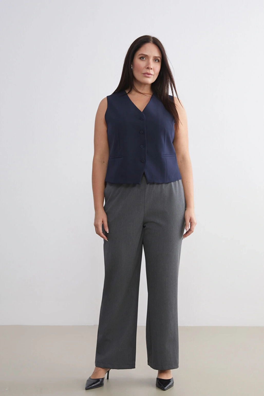 LCWAIKIKI Classic Lacivert V Yaka Kadın Klasik Yelek