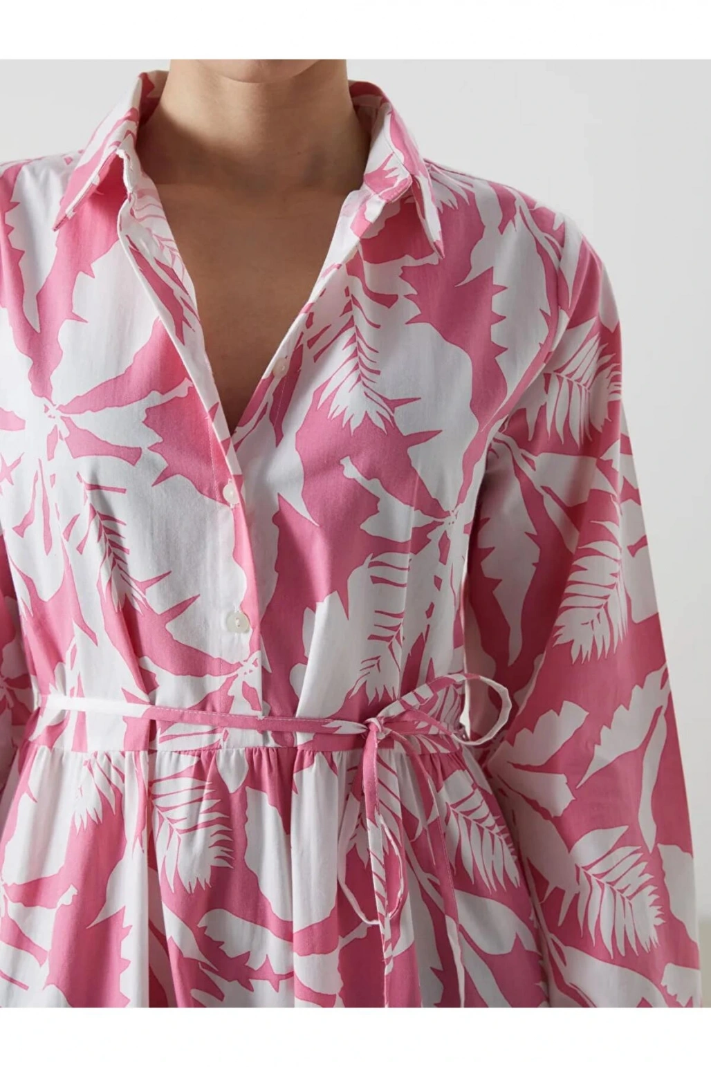 LCWAIKIKI Classic Pembe Gömlek Yaka Desenli Poplin Elbise