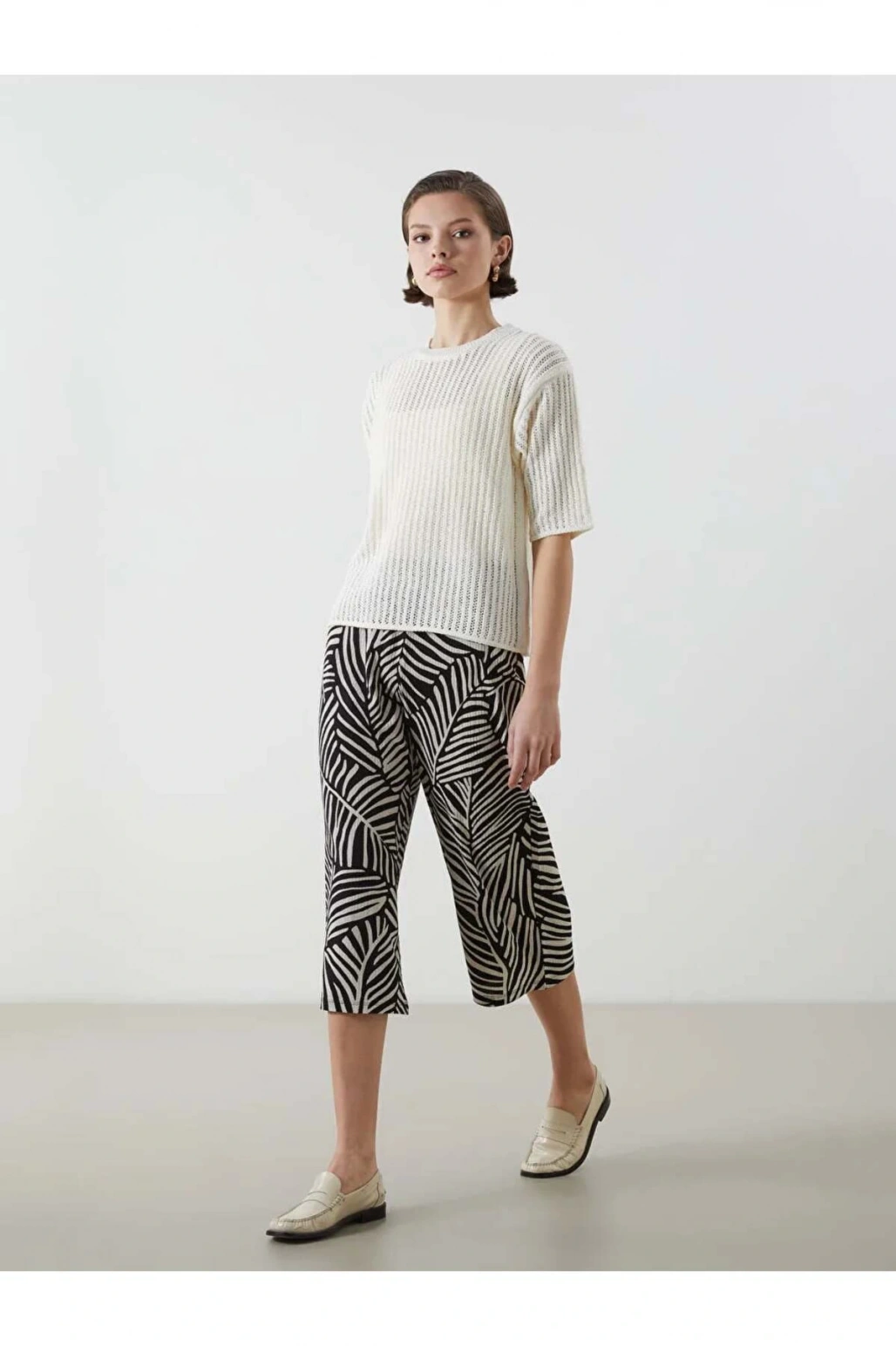 LCWAIKIKI Classic Siyah Beli Lastikli Desenli Kadın Kapri