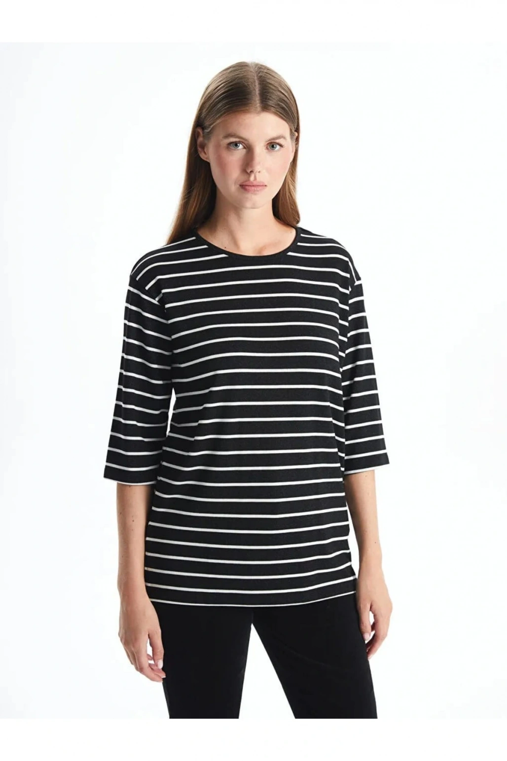 LCWAIKIKI Classic Siyah Bisiklet Yaka Çizgili Kadın Tişört