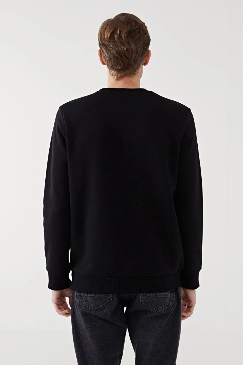 LCWAIKIKI Classic Siyah Bisiklet Yaka Uzun Kollu Baskılı Kalın Erkek Sweatshirt