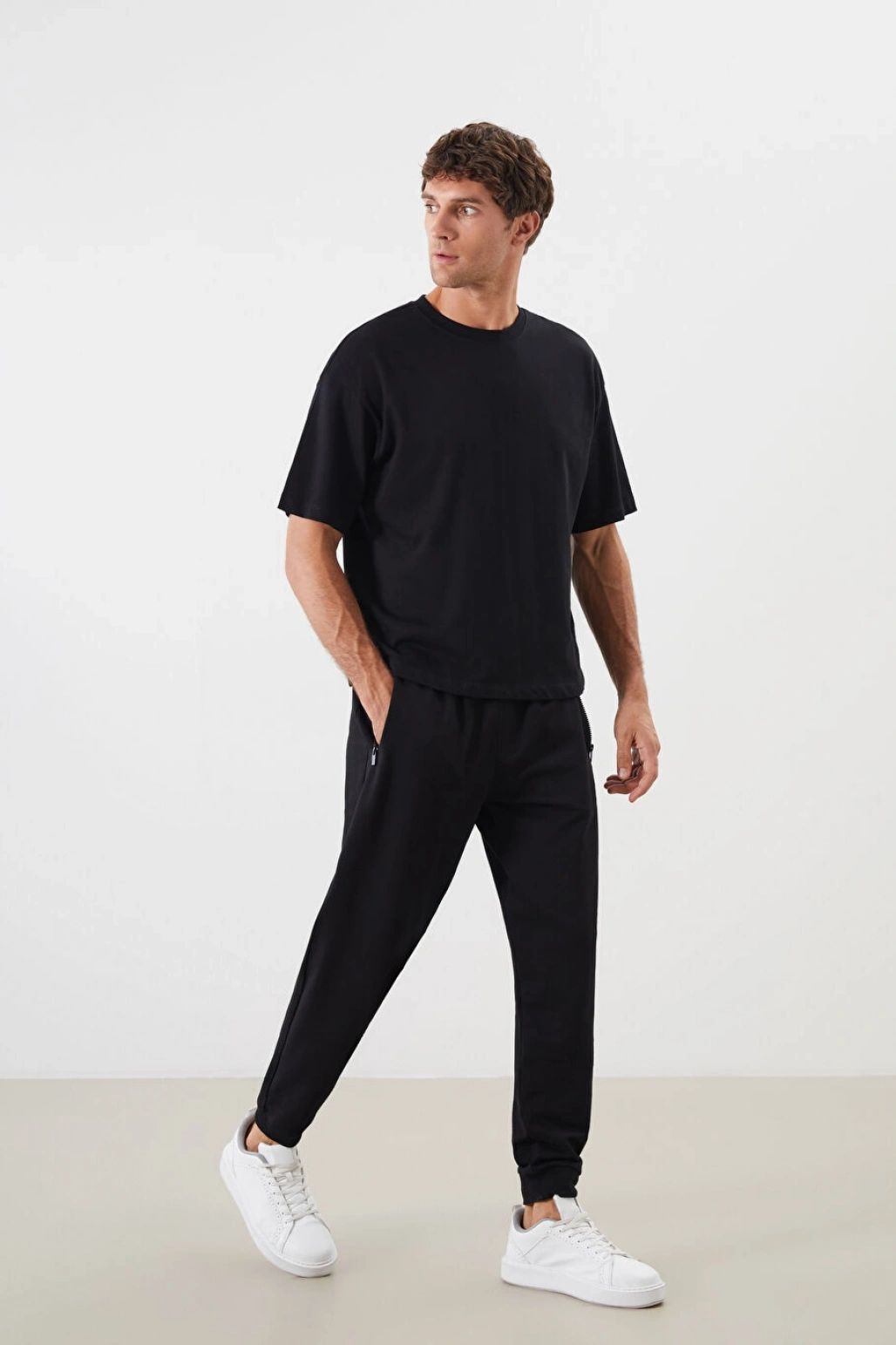 LCWAIKIKI Classic Siyah Büyük Beden Standart Kalıp Erkek Eşofman Altı