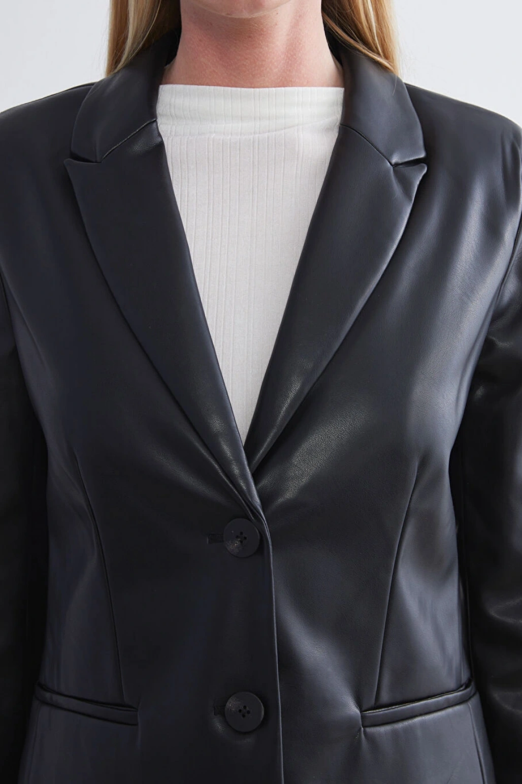 LCWAIKIKI Classic Siyah Kadın Deri Görünümlü Blazer Ceket