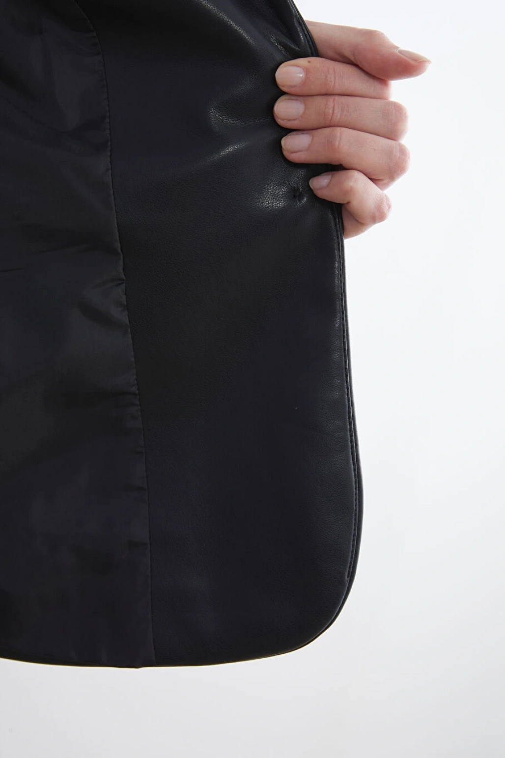 LCWAIKIKI Classic Siyah Kadın Deri Görünümlü Blazer Ceket