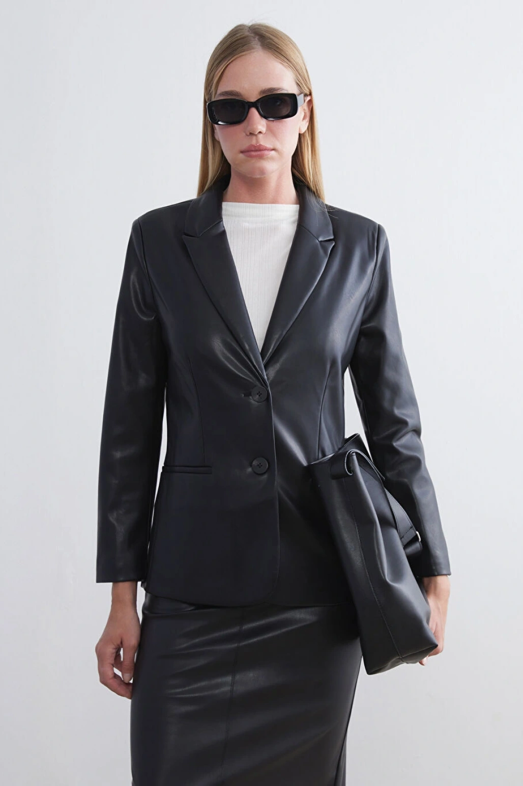 LCWAIKIKI Classic Siyah Kadın Deri Görünümlü Blazer Ceket
