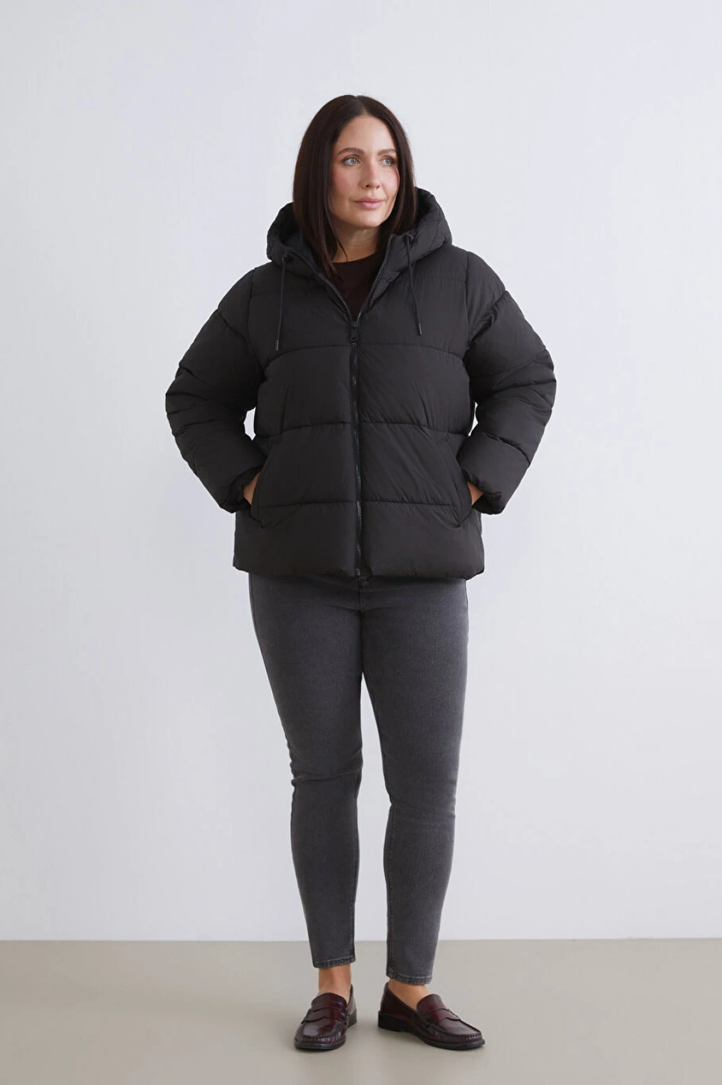 LCWAIKIKI Classic Siyah Kapüşonlu Kadın Şişme Mont