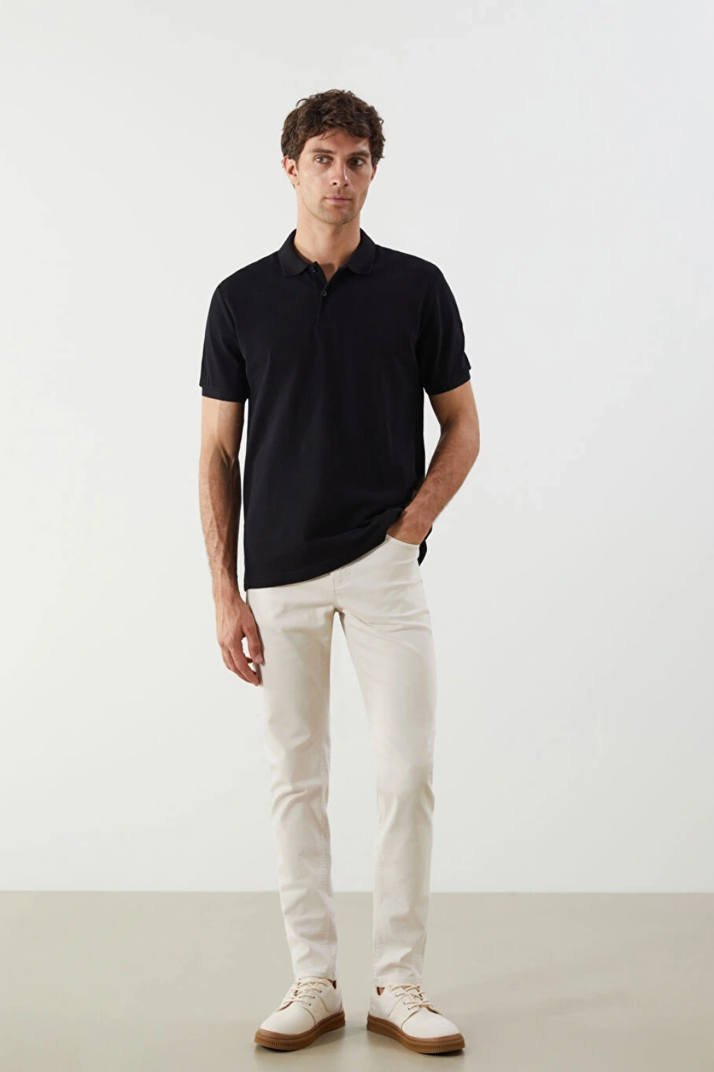 LCWAIKIKI Classic Siyah Polo Yaka Kısa Kollu Pike Erkek Tişört