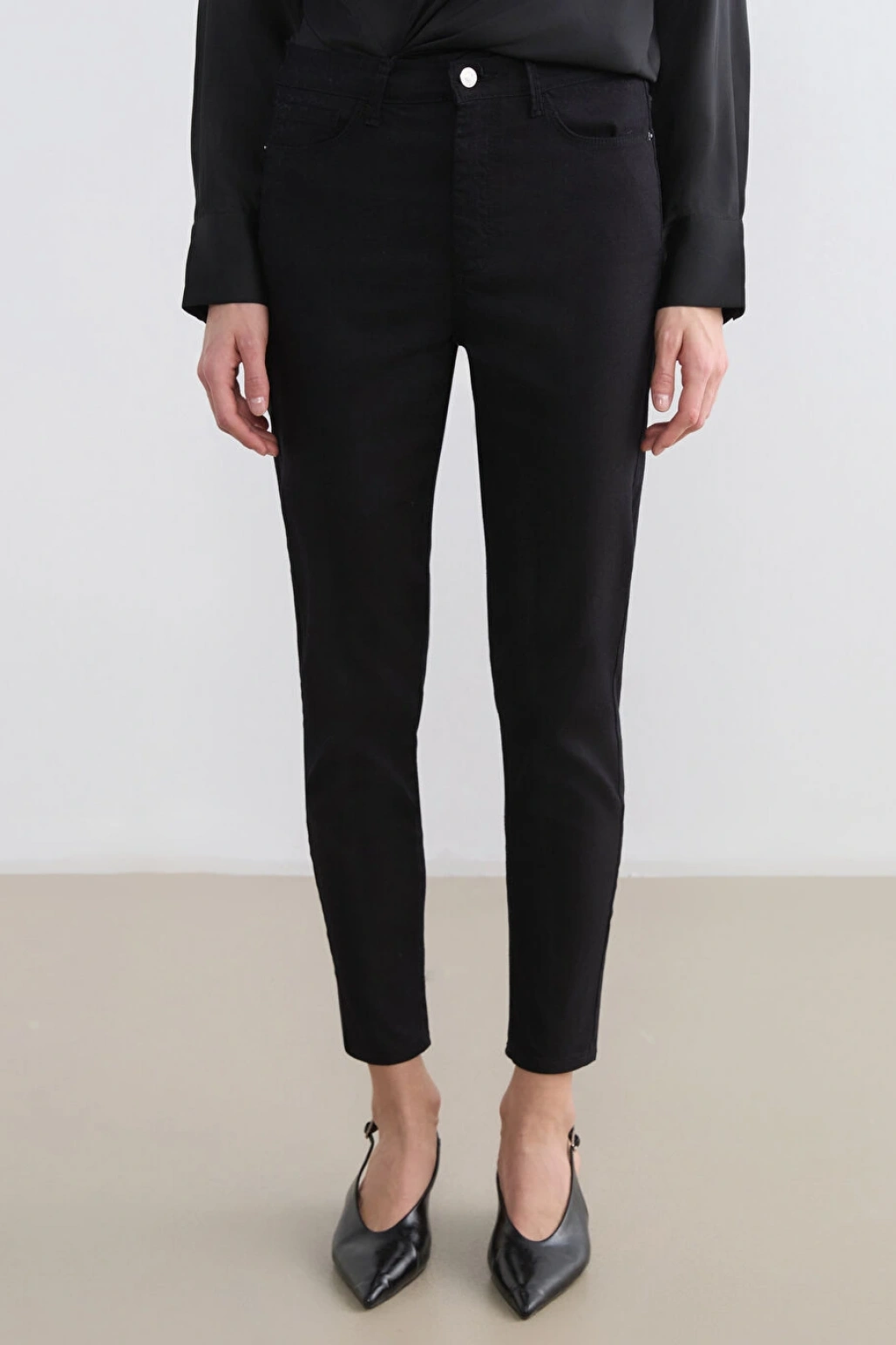 LCWAIKIKI Classic Siyah Slim Fit Kadın Jean Pantolon