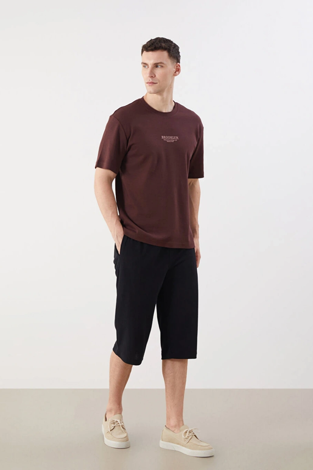 LCWAIKIKI Classic Siyah Standart Kalıp Erkek Bermuda Şort