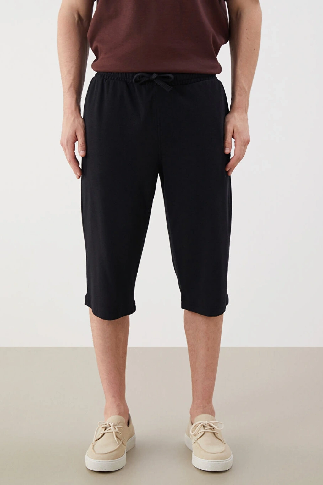 LCWAIKIKI Classic Siyah Standart Kalıp Erkek Bermuda Şort