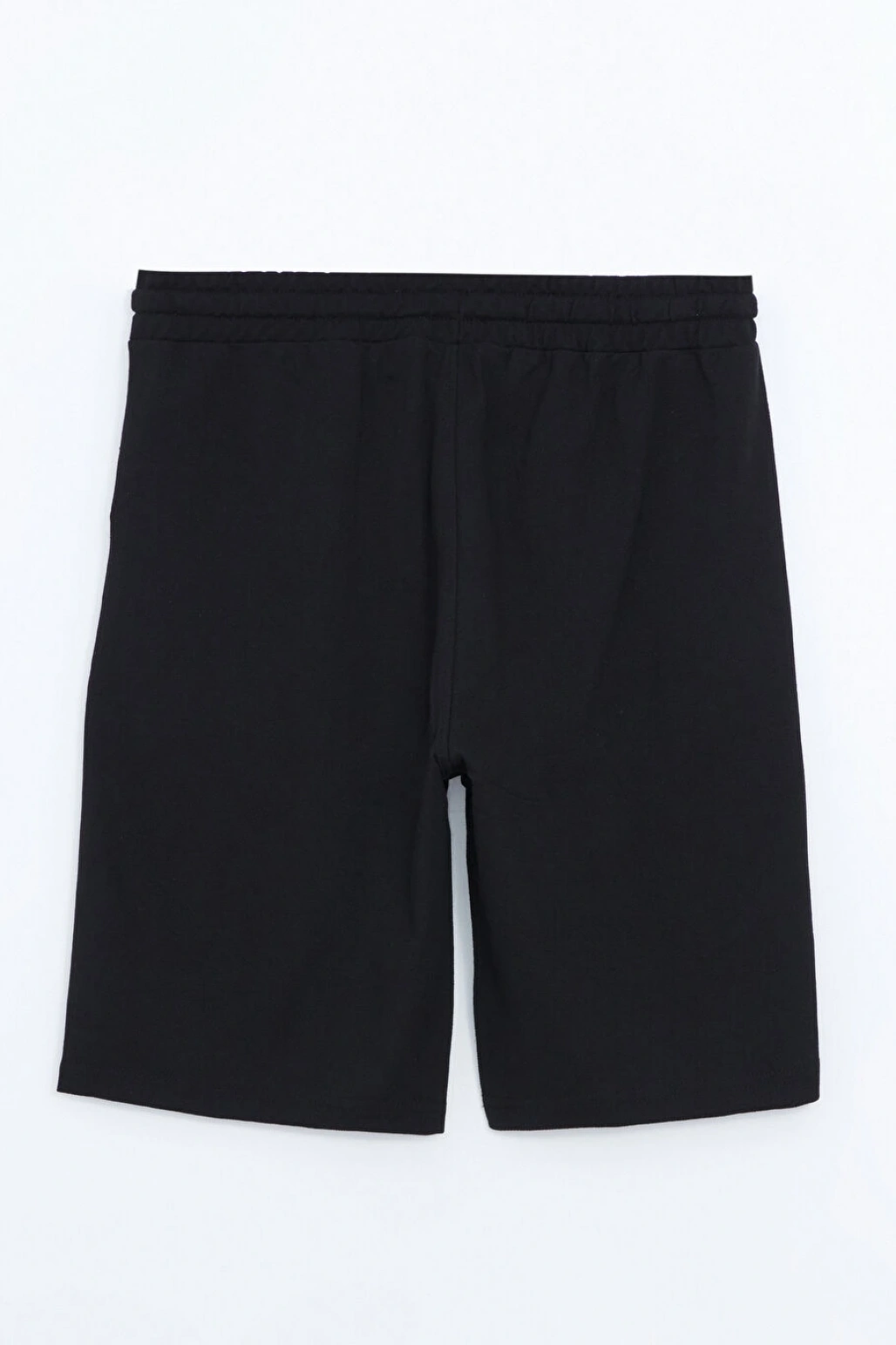 LCWAIKIKI Classic Siyah Standart Kalıp Pike Erkek Şort