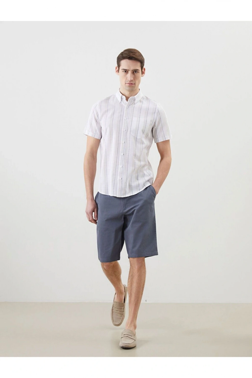 LCWAIKIKI Classic Standart Kalıp Gabardin Erkek Şort