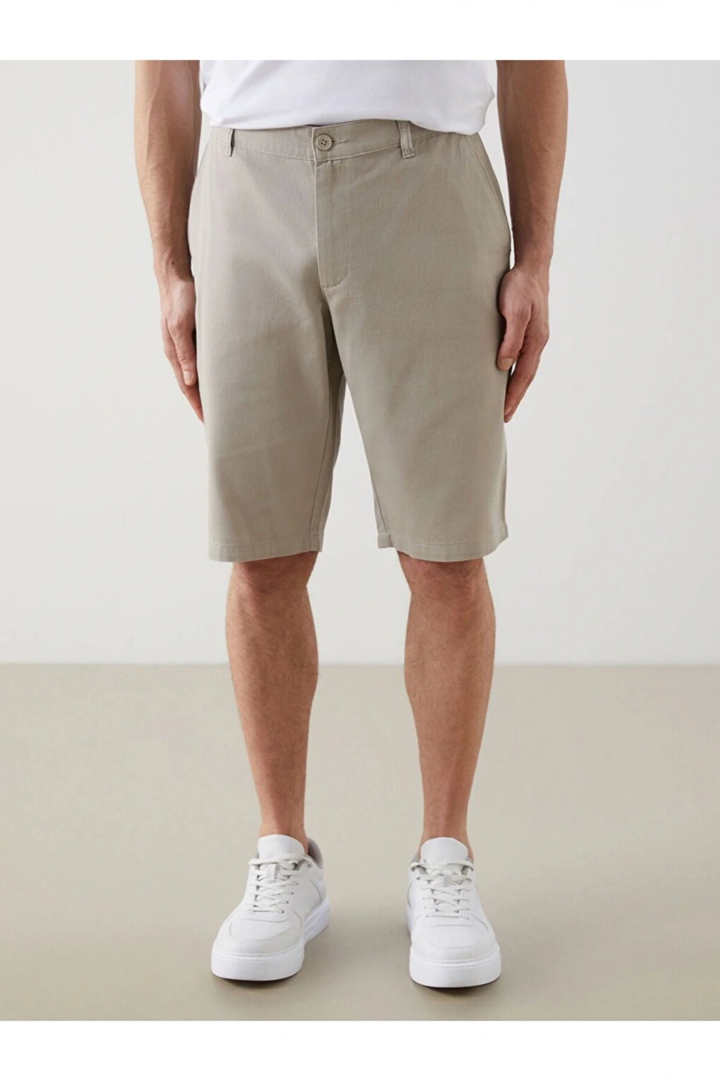 LCWAIKIKI Classic Standart Kalıp Gabardin Erkek Şort