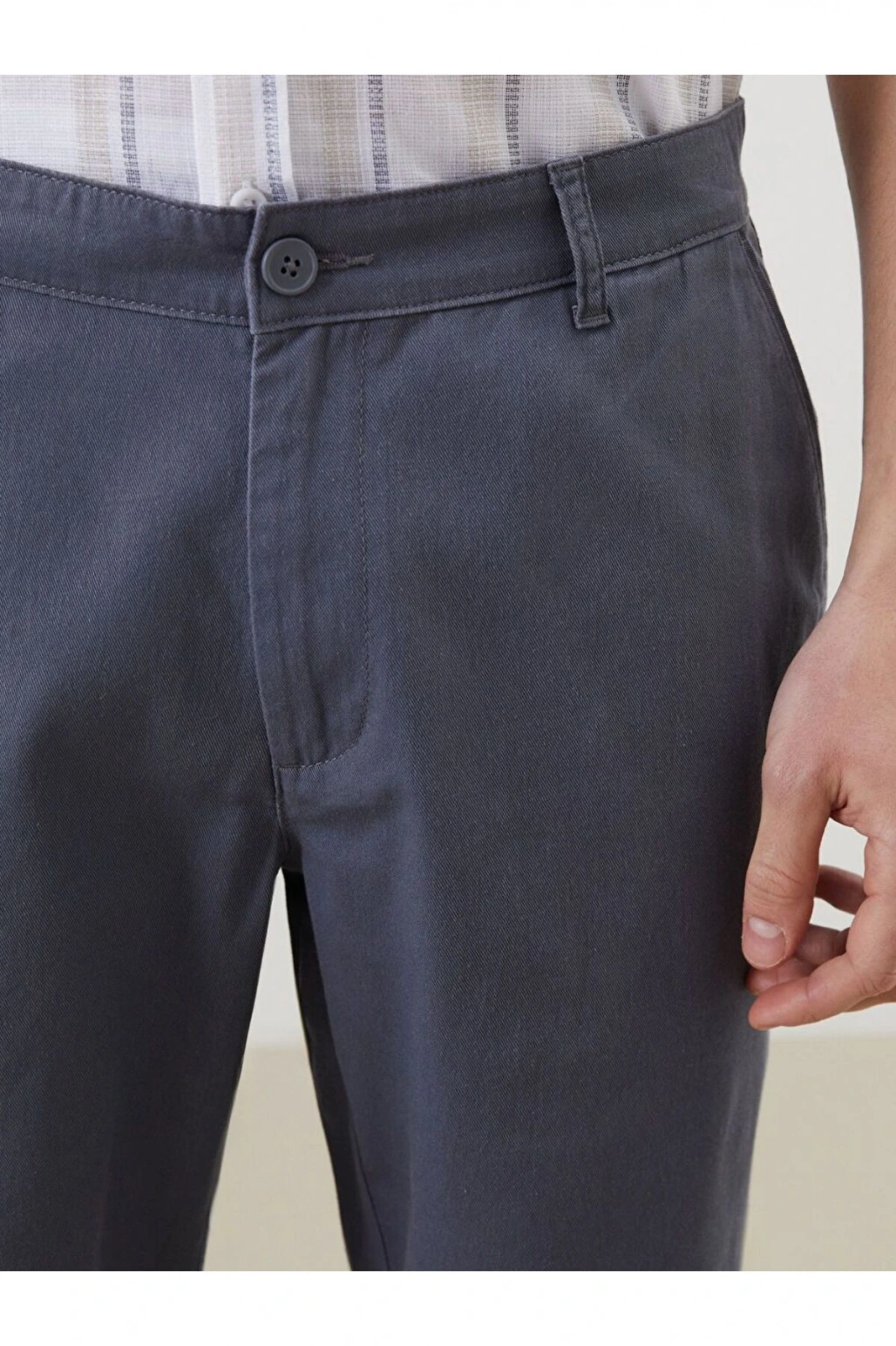 LCWAIKIKI Classic Standart Kalıp Gabardin Erkek Şort