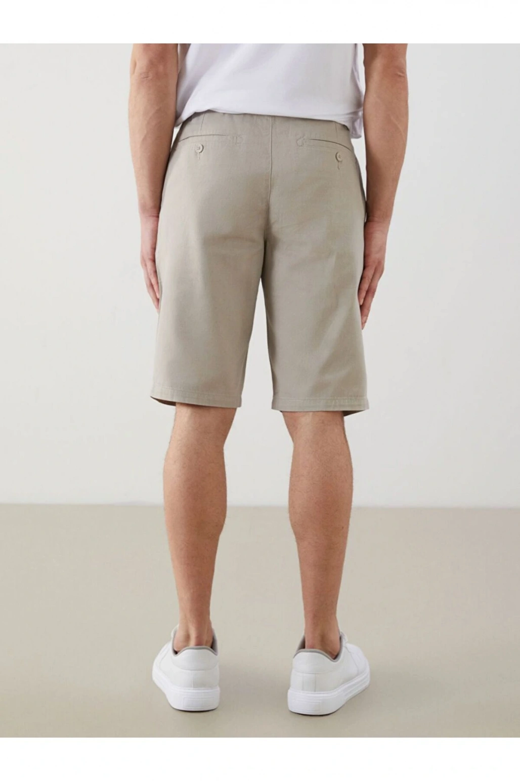 LCWAIKIKI Classic Standart Kalıp Gabardin Erkek Şort