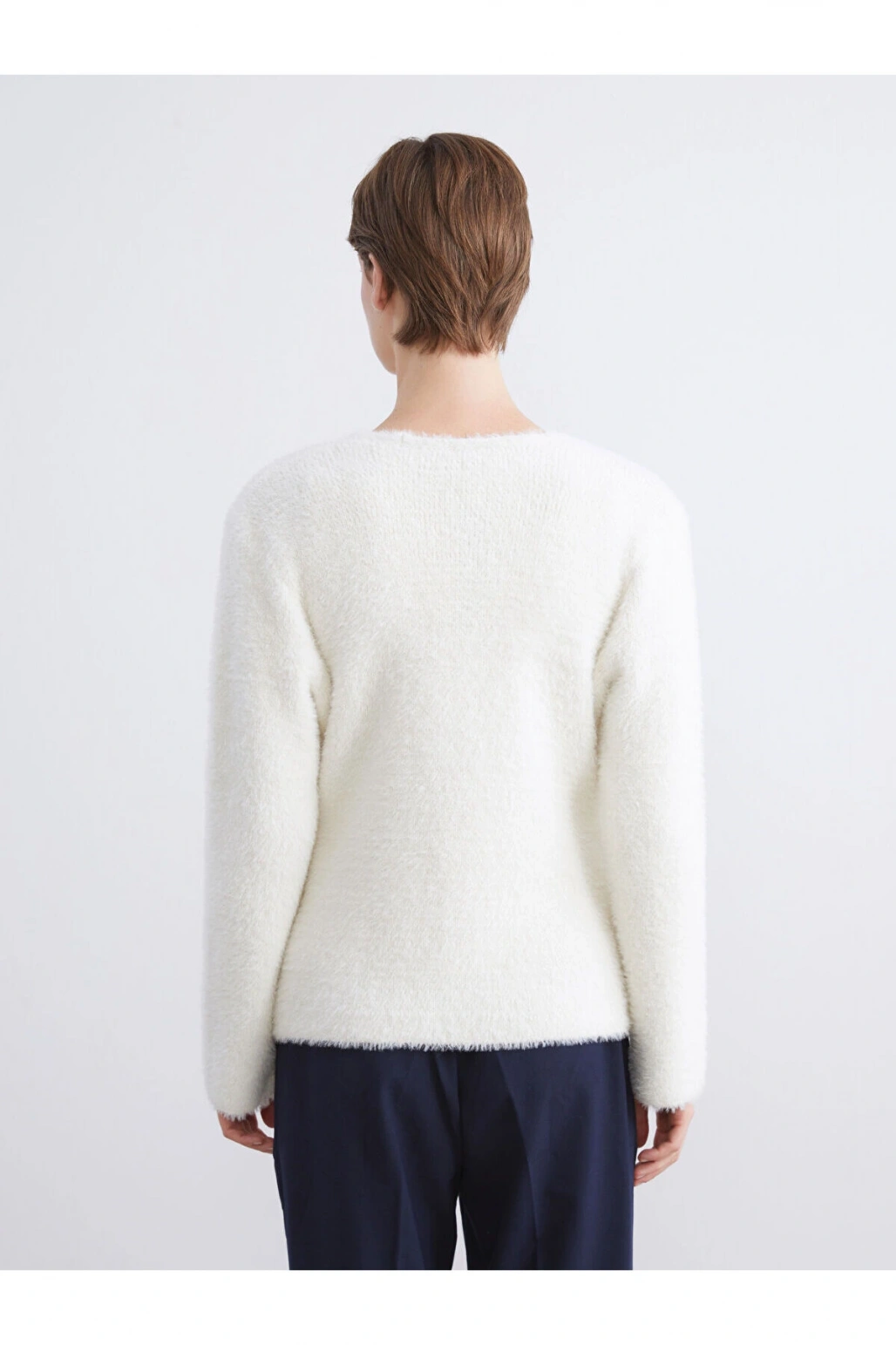 LCWAIKIKI ClassicEkru V Yaka Kadın Pelüş Triko Hırka