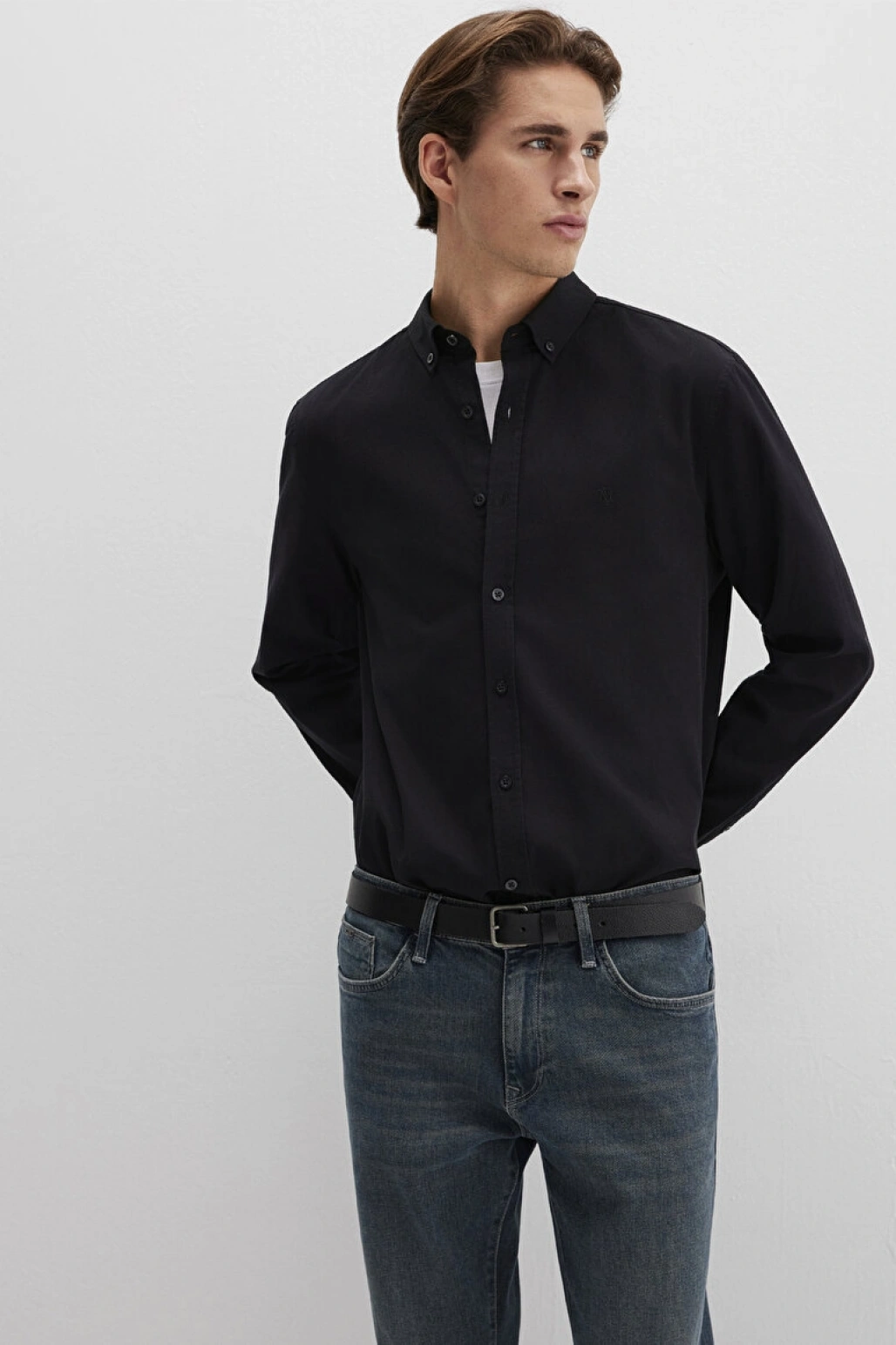 M Logo Nakışlı Siyah Gömlek