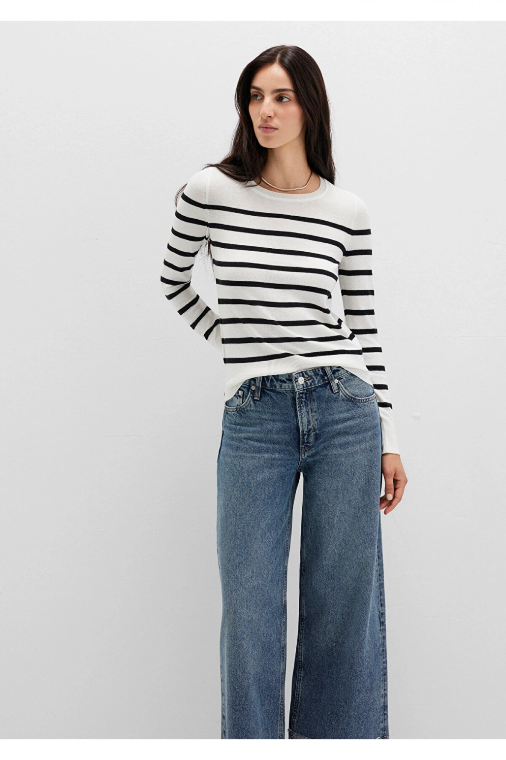 Mavi Bisiklet Yaka Çizgili Siyah Kazak Slim Fit / Dar Kesim