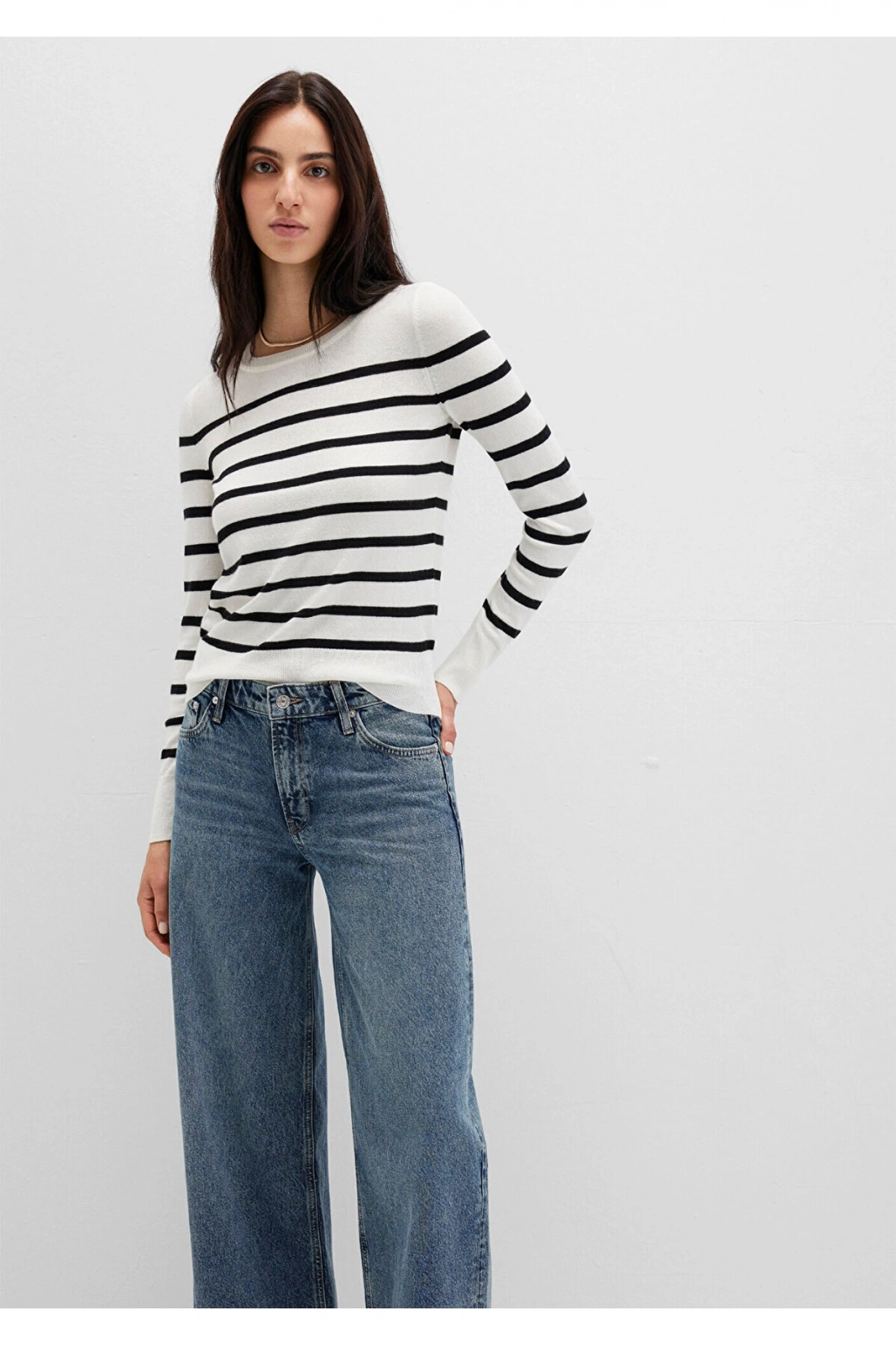 Mavi Bisiklet Yaka Çizgili Siyah Kazak Slim Fit / Dar Kesim