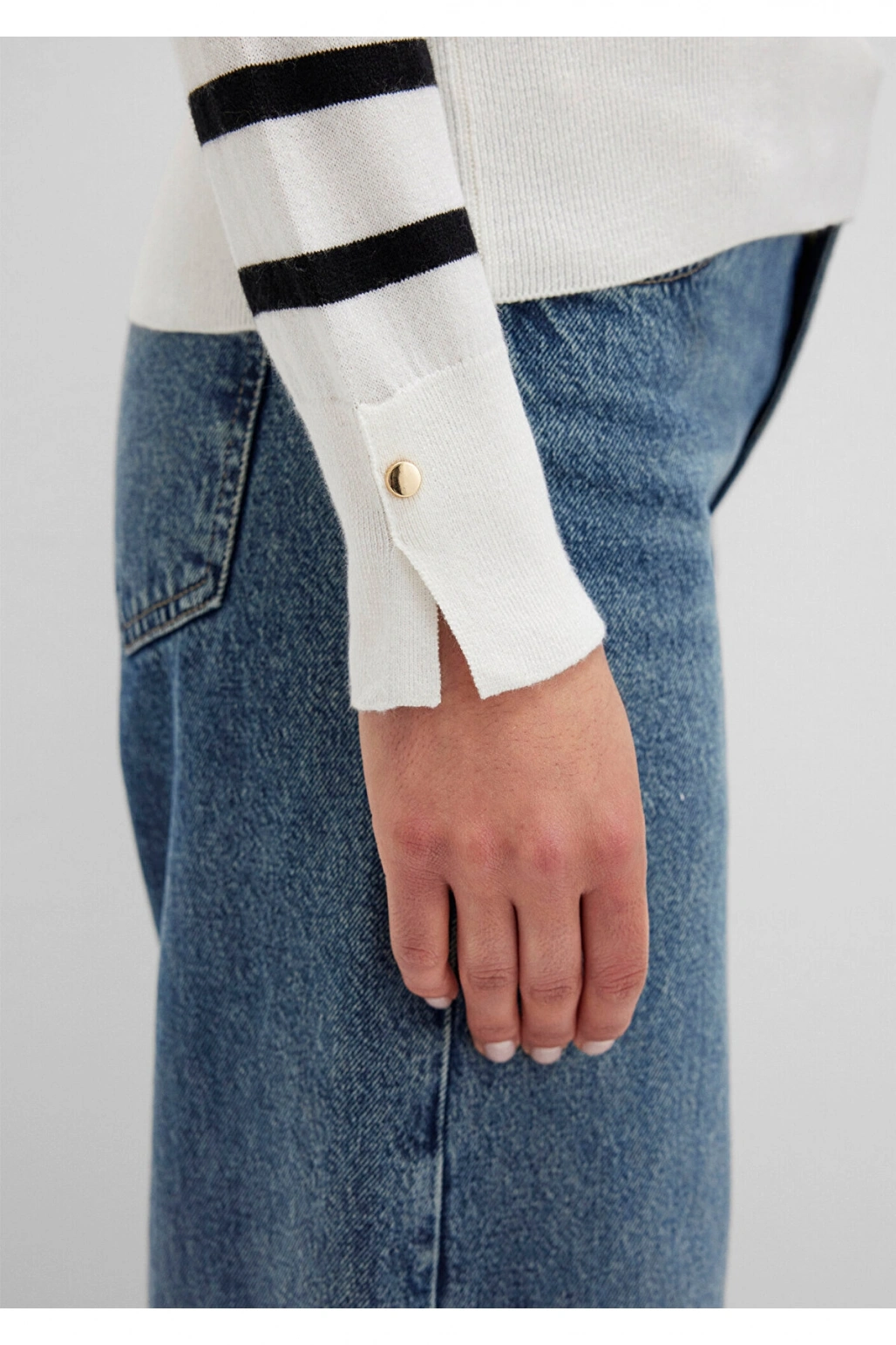 Mavi Bisiklet Yaka Çizgili Siyah Kazak Slim Fit / Dar Kesim