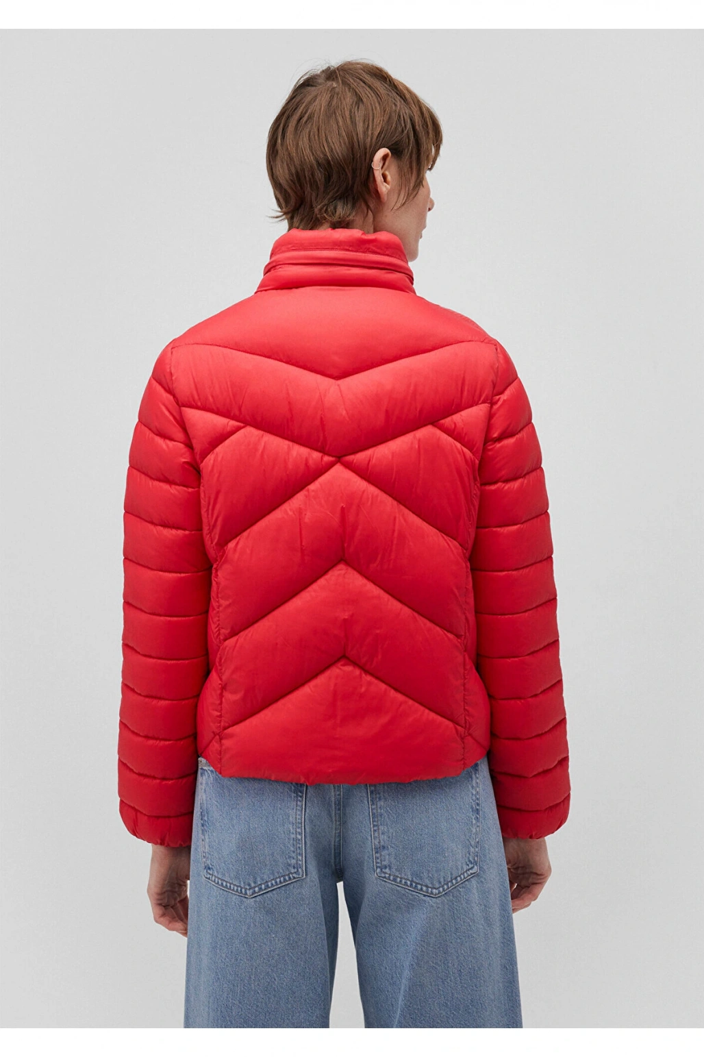 Mavi Dik Yaka Kırmızı Şişme Mont