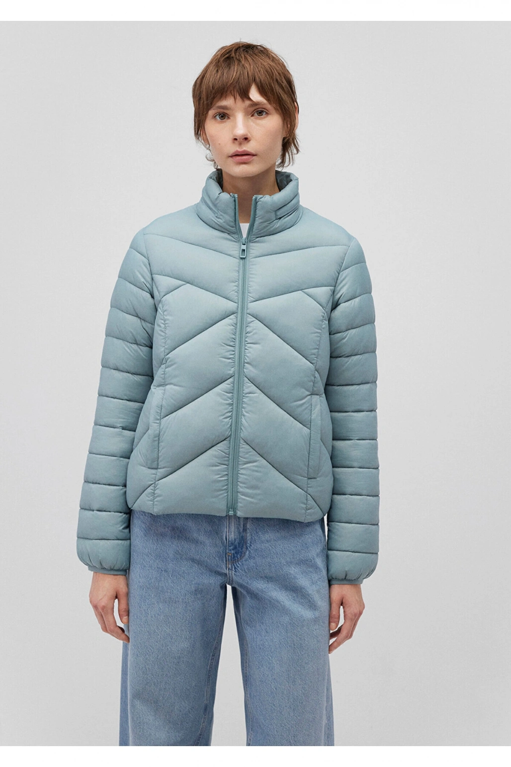 Mavi Dik Yaka Şişme Mont