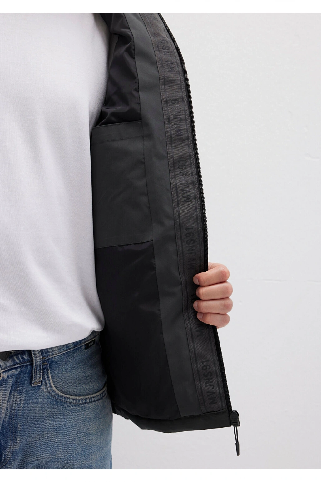 Mavi Kapüşonlu Antrasit Şişme Mont