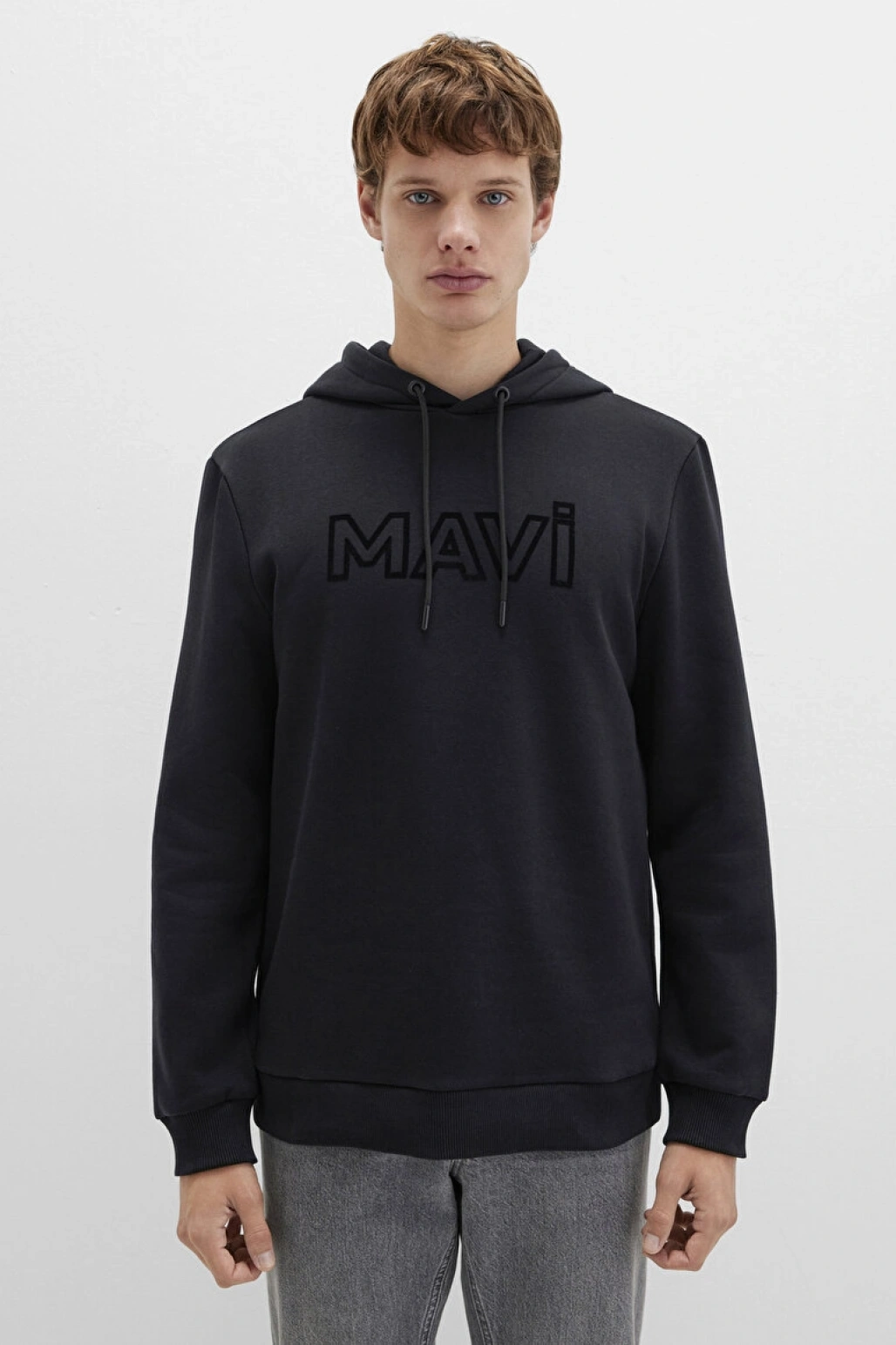 Mavi Logo Baskılı Kapüşonlu Siyah SWEATSHIRT