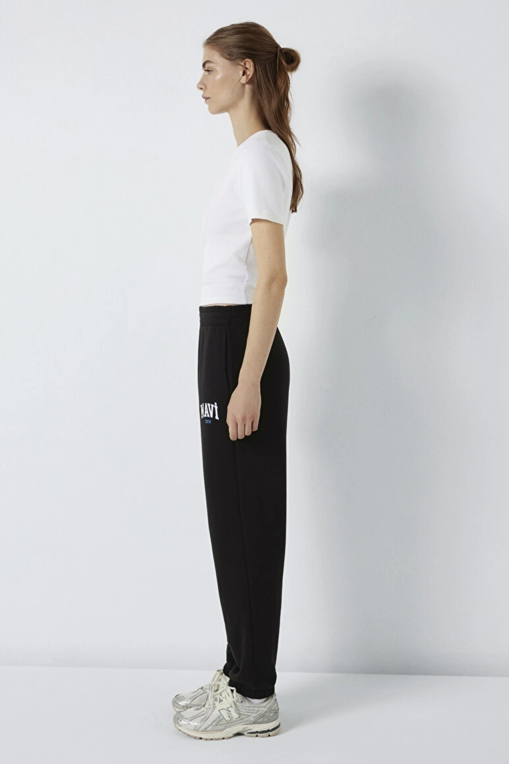 Mavi Logo Baskılı Siyah Eşofman Altı