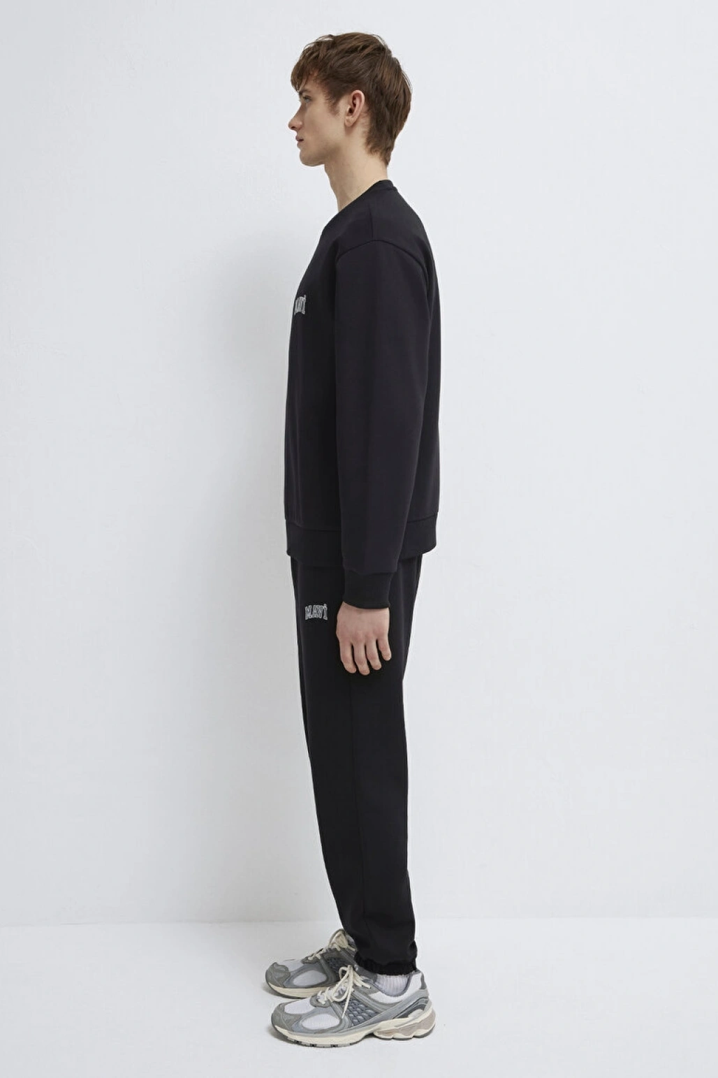 Mavi Logo Baskılı Siyah Sweatshirt